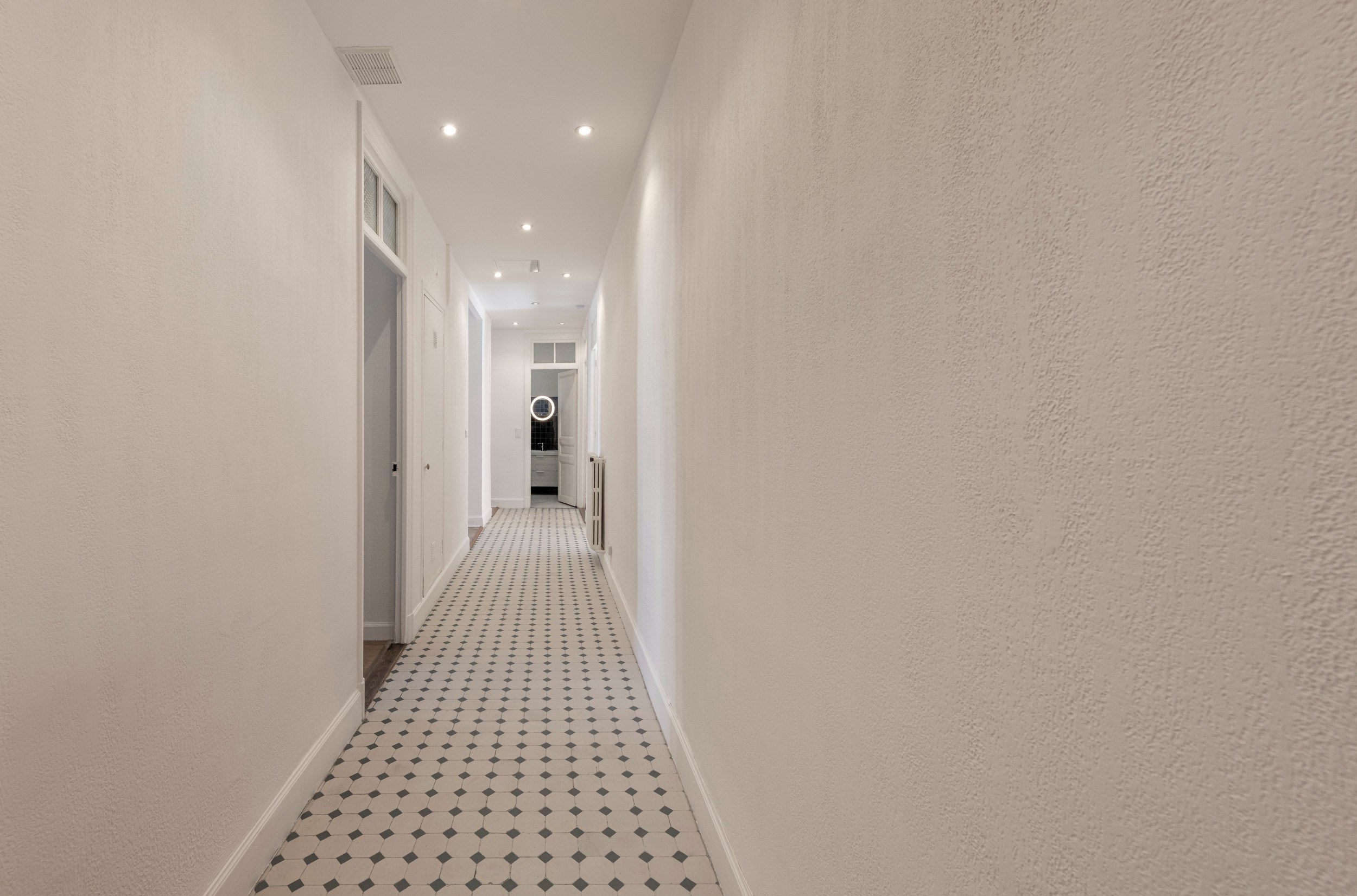  Nice city centre elegant 3 bedroom bourgeois apartment near Boulevard Dubouchage - 物件實景