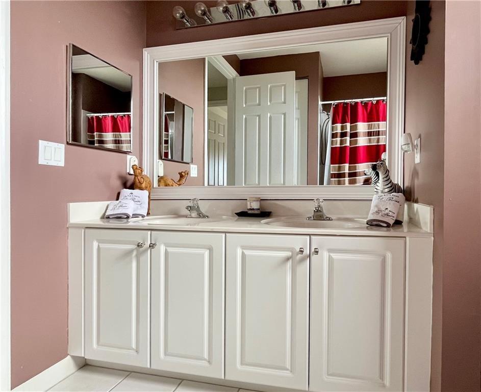 Vero Beach, Florida, 32968, United States, 4 Bedrooms Bedrooms, ,3 BathroomsBathrooms,Residential,For Sale,1882552