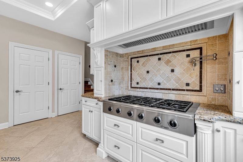 Bernardsville Boro, New Jersey, 07924, United States, 5 Bedrooms Bedrooms, ,8 BathroomsBathrooms,Residential,For Sale,1910791