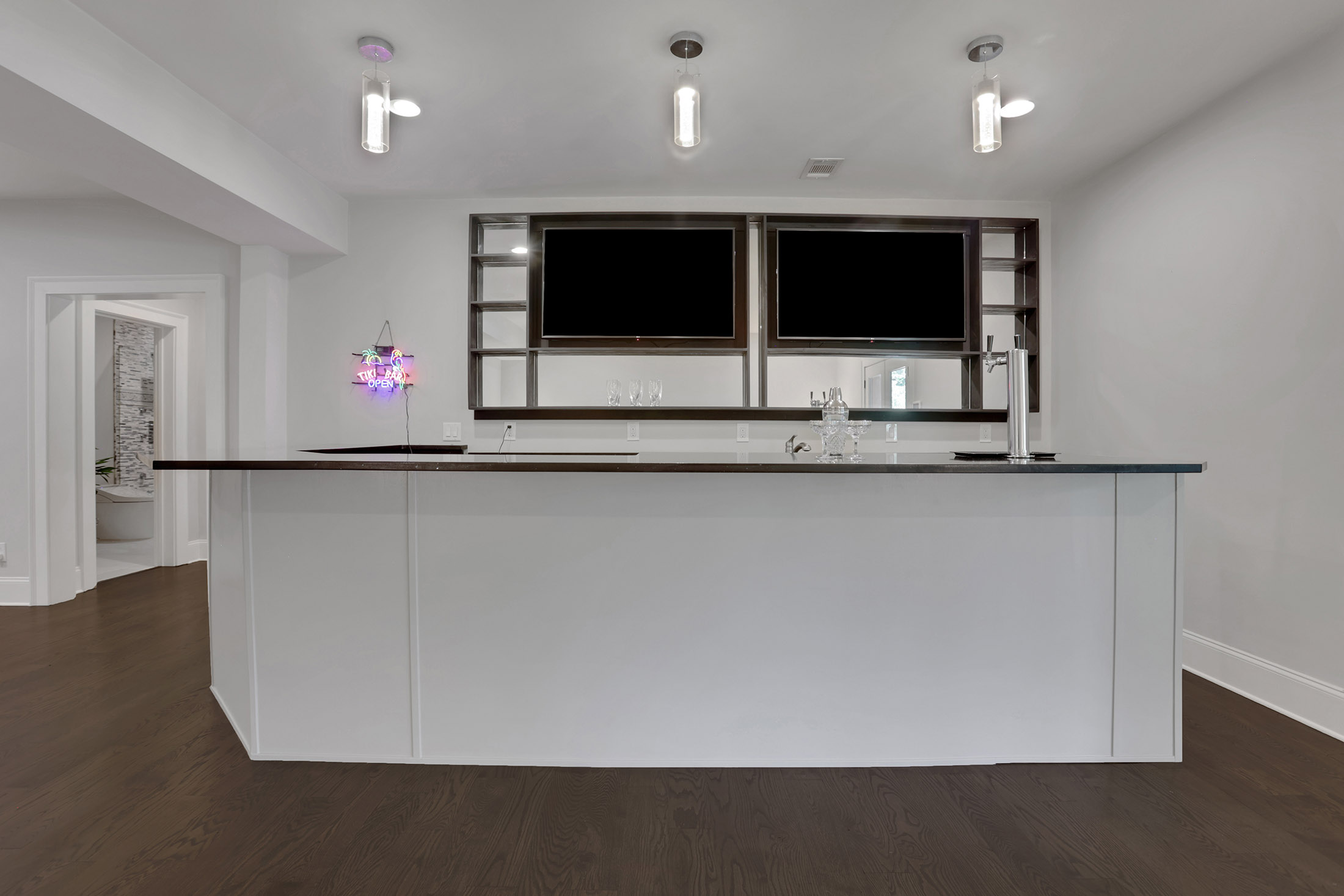  Sophisticated Brick Residence in Coveted Brookhaven Location - 物件實景