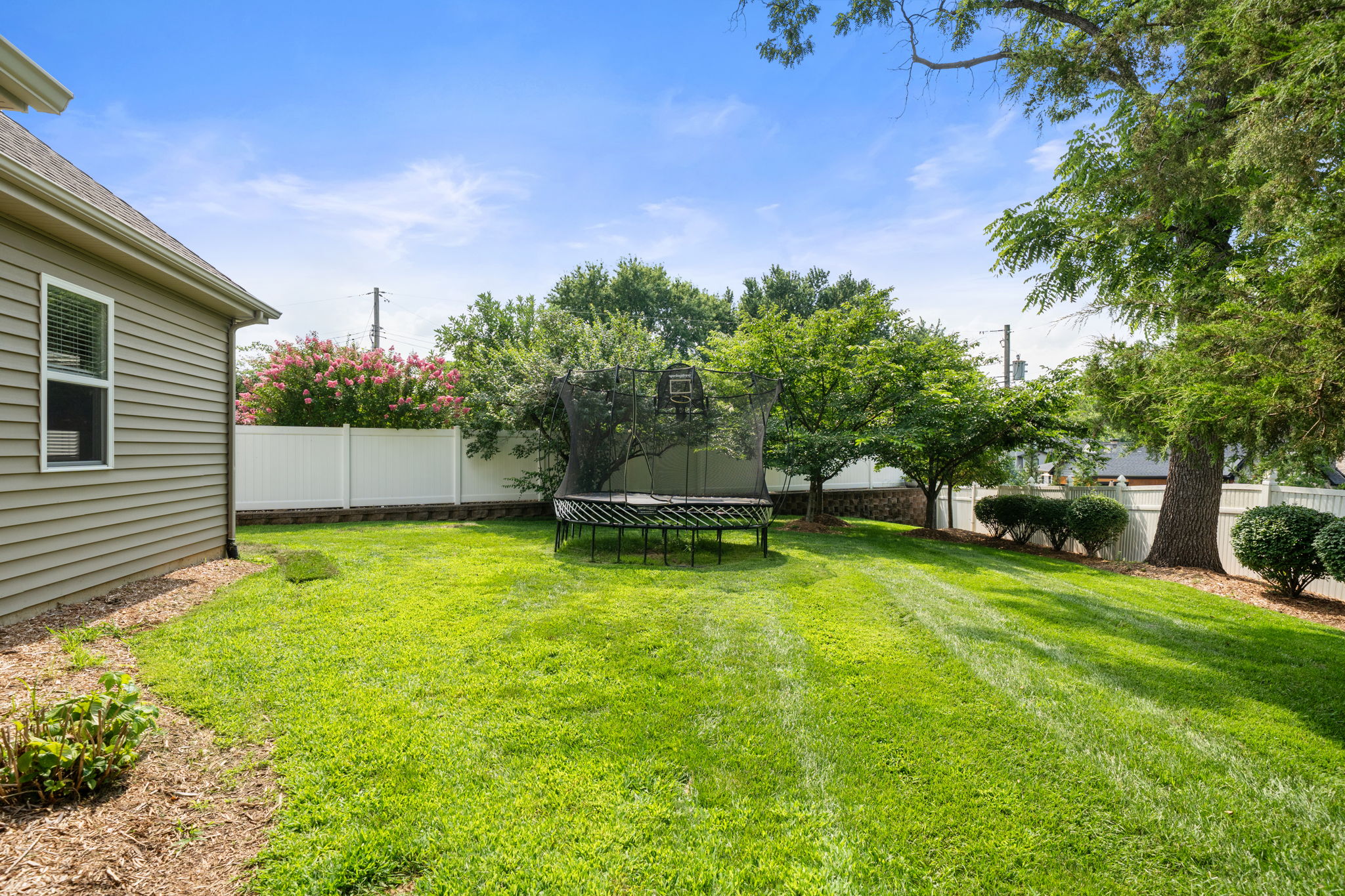  Welcome to 1543 Windridge Court, an exceptional story-and-a-half - 物件實景