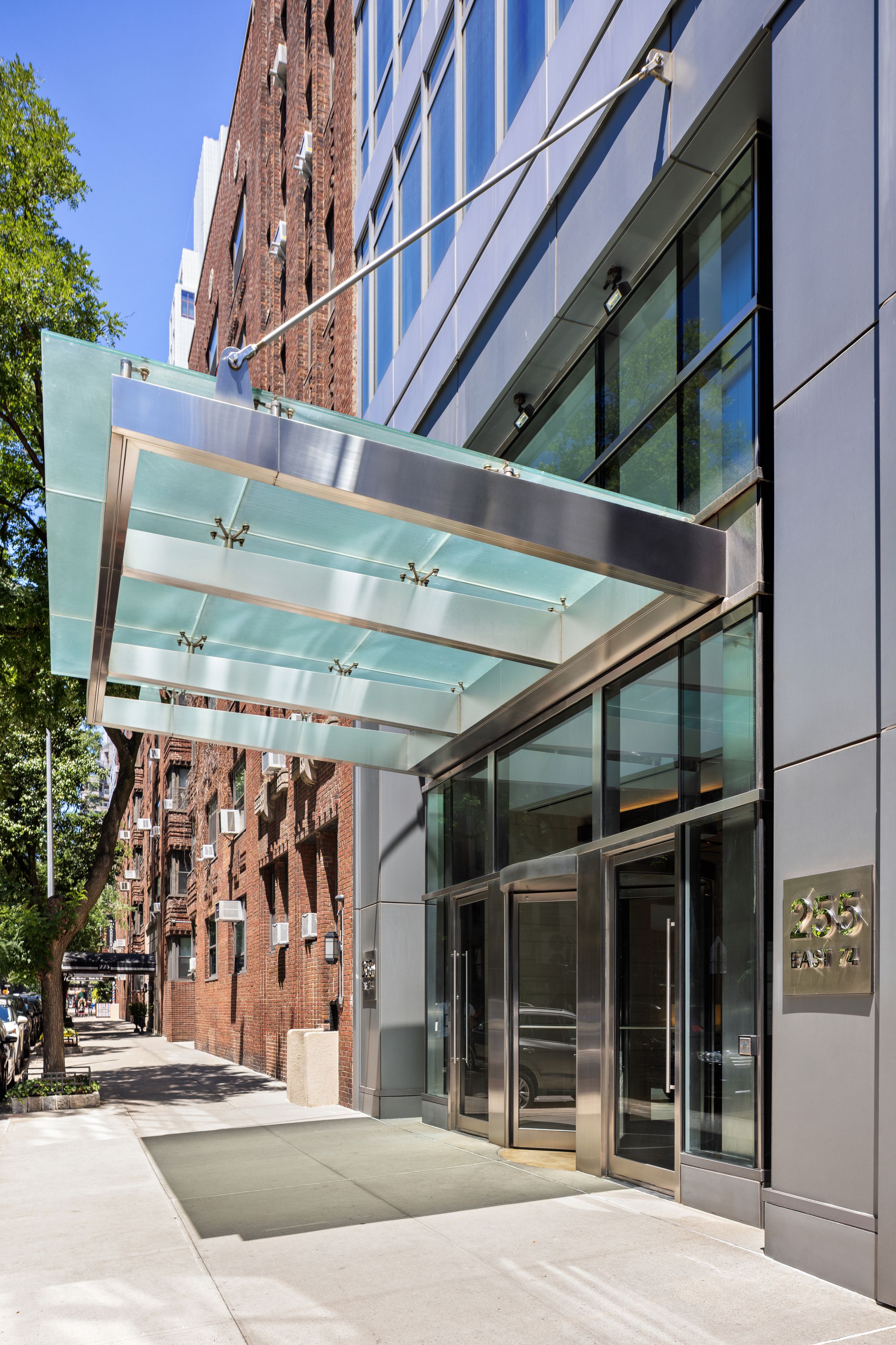  255 East 74th Street - 物件實景