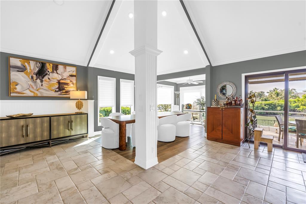 St Petersburg, Florida, 33715, United States, 4 Bedrooms Bedrooms, ,5 BathroomsBathrooms,Residential,For Sale,1999732