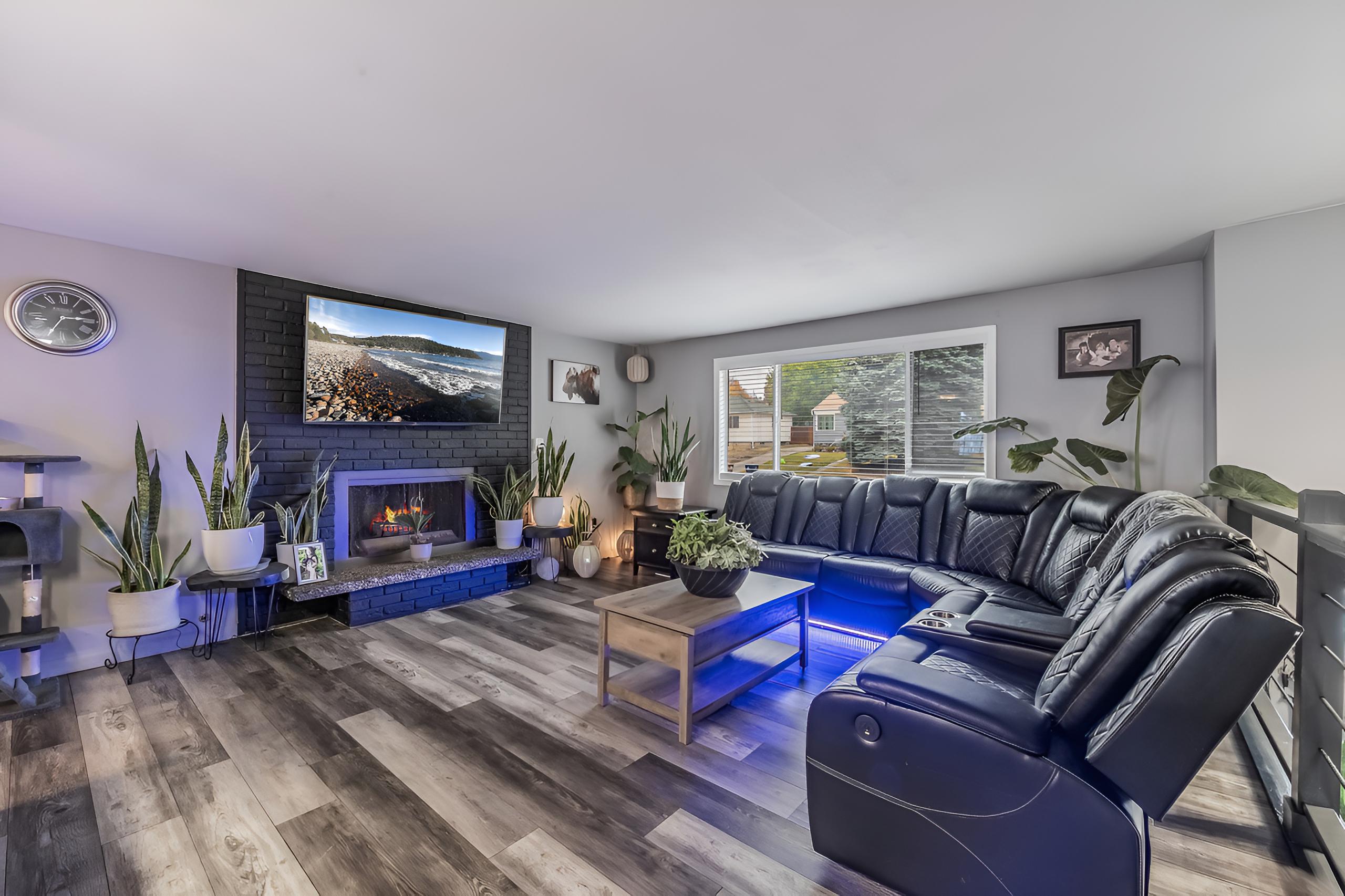 Spokane, Washington, 99223, United States, 4 Bedrooms Bedrooms, ,Residential,For Sale,1989447