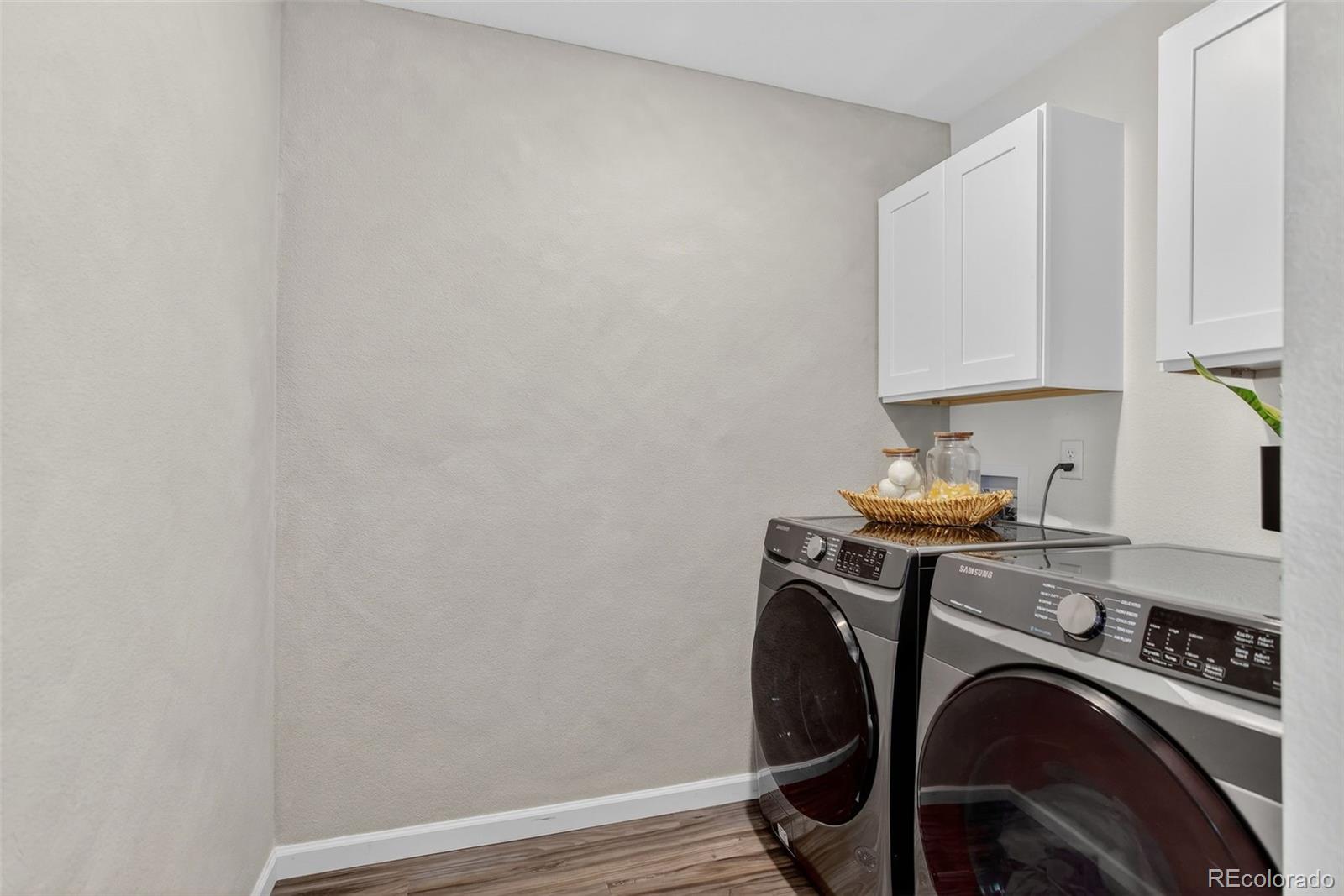 Castle Rock, Colorado, 80104, United States, 3 Bedrooms Bedrooms, ,2 BathroomsBathrooms,Residential,For Sale,1967525