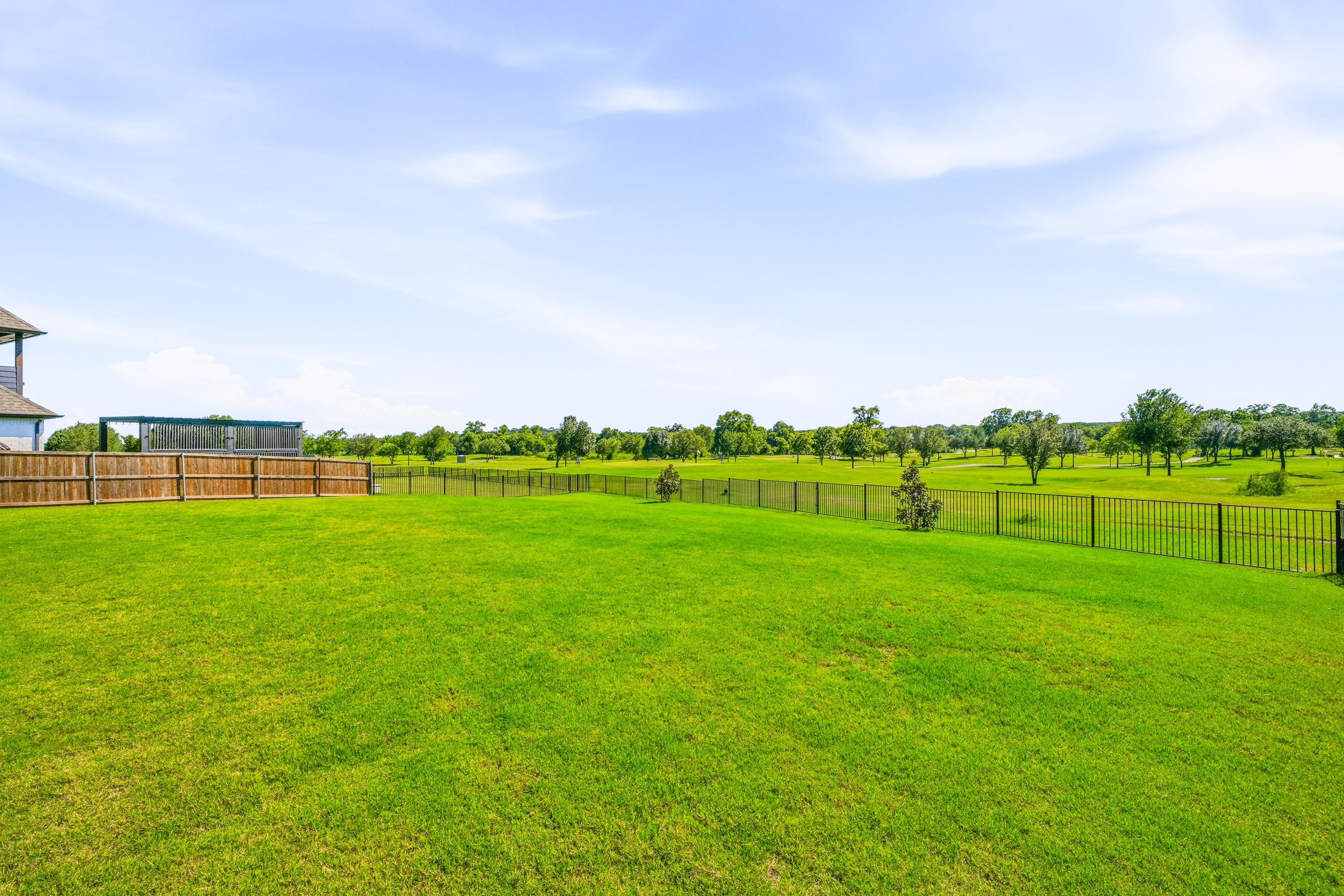  1349 Crown Valley Drive, Weatherford, TX, 76087 - 物件實景