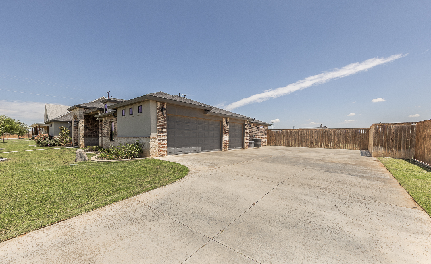 Lubbock, Texas, 79424, United States, 4 Bedrooms Bedrooms, ,5 BathroomsBathrooms,Residential,For Sale,1901517