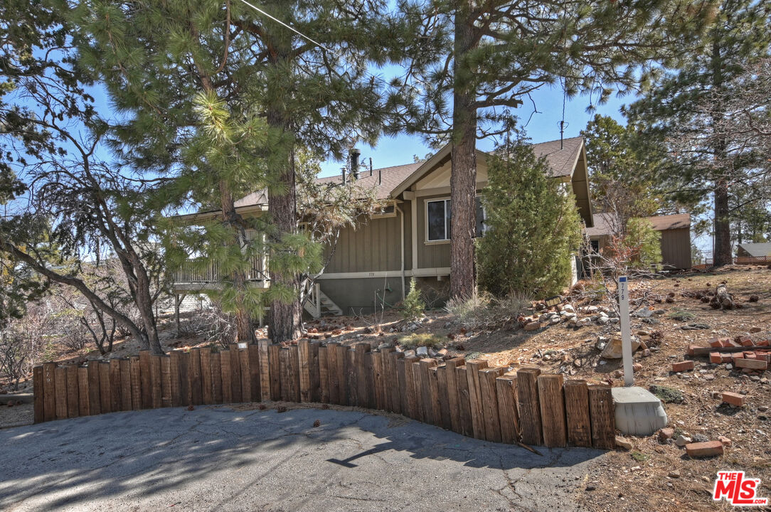Big Bear City, California, 92314, United States, 3 Bedrooms Bedrooms, ,2 BathroomsBathrooms,Residential,For Sale,1766827