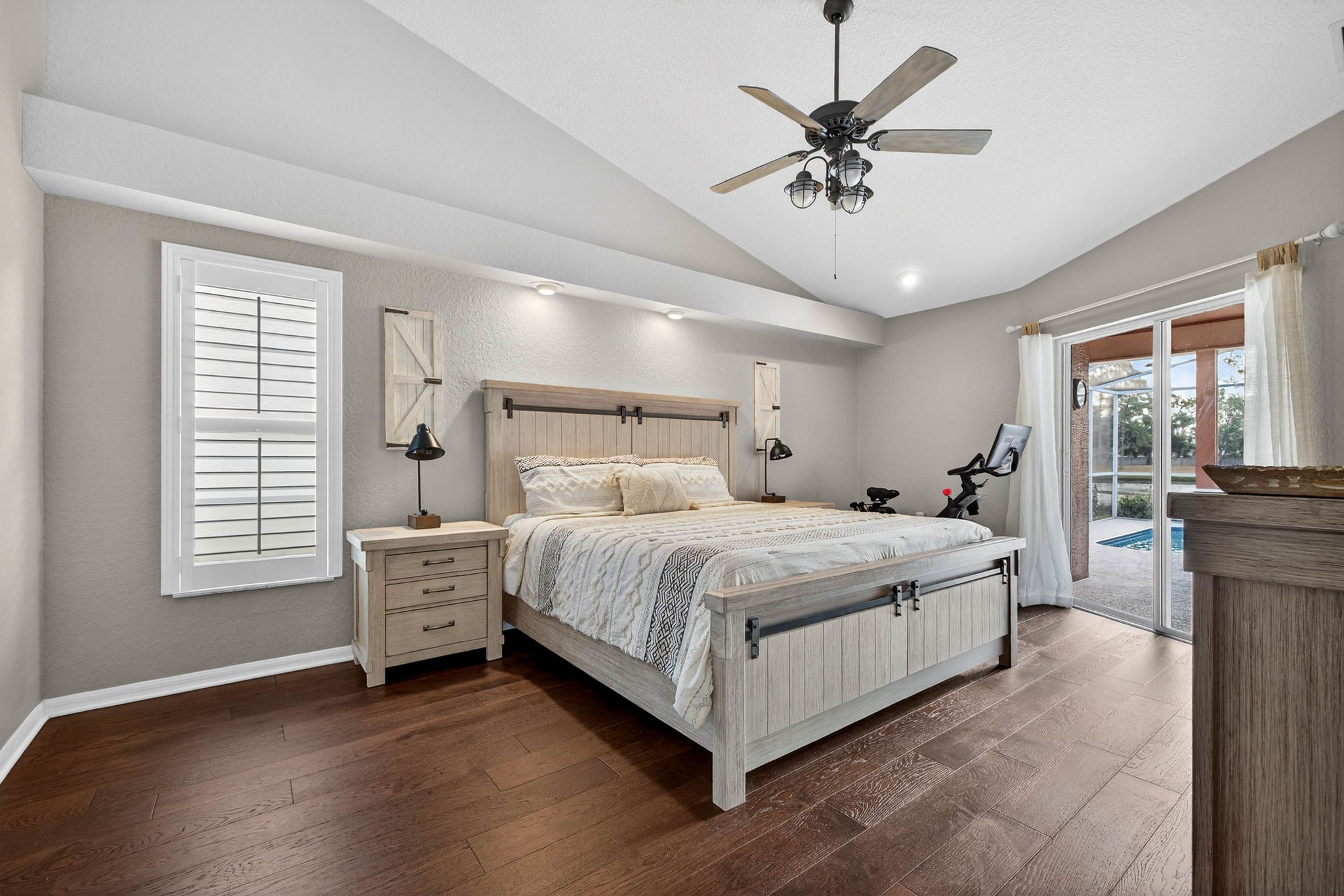 Lutz, Florida, 33549, United States, 4 Bedrooms Bedrooms, ,3 BathroomsBathrooms,Residential,For Sale,2010768