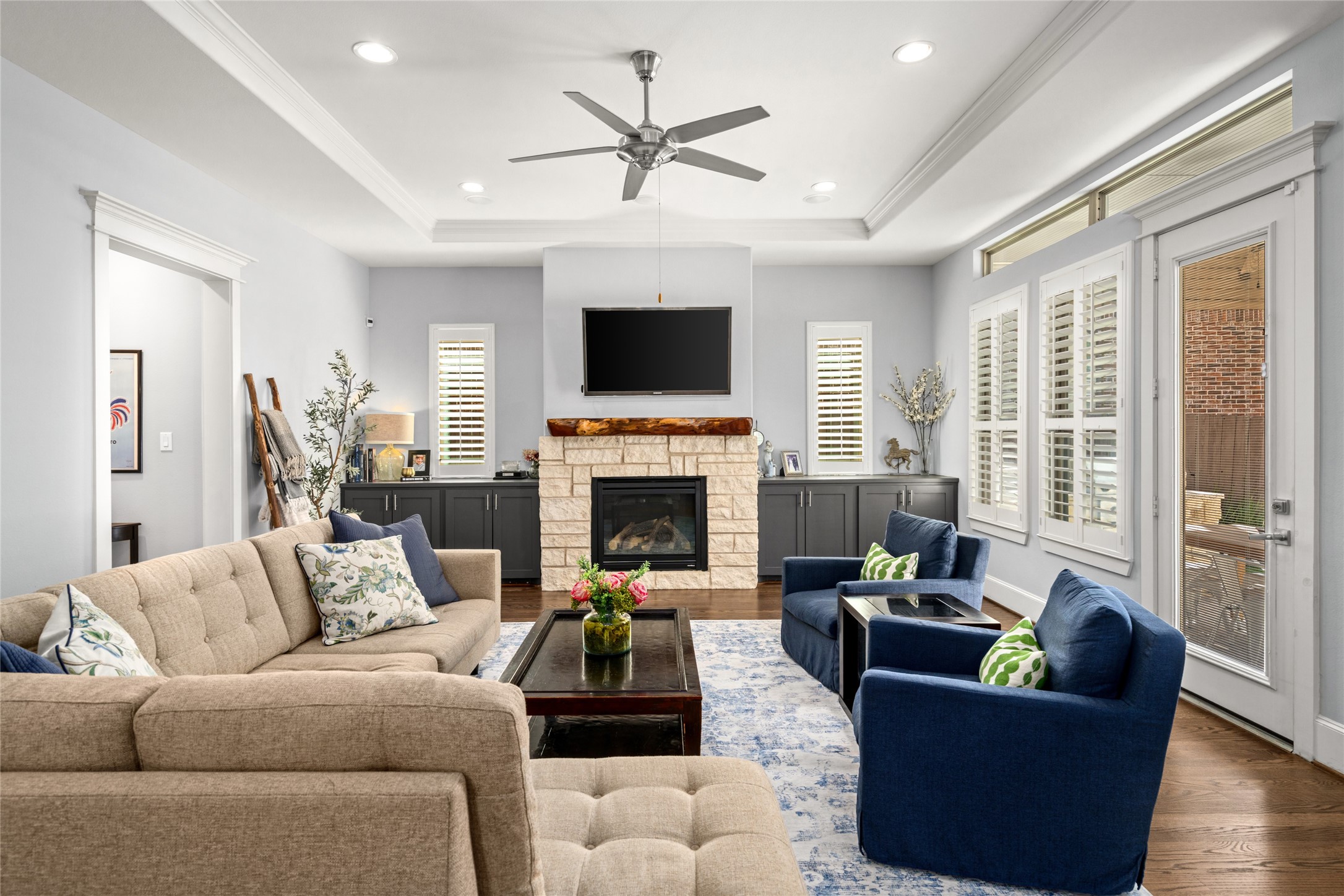  1045 Rosepoint Street - 物件實景