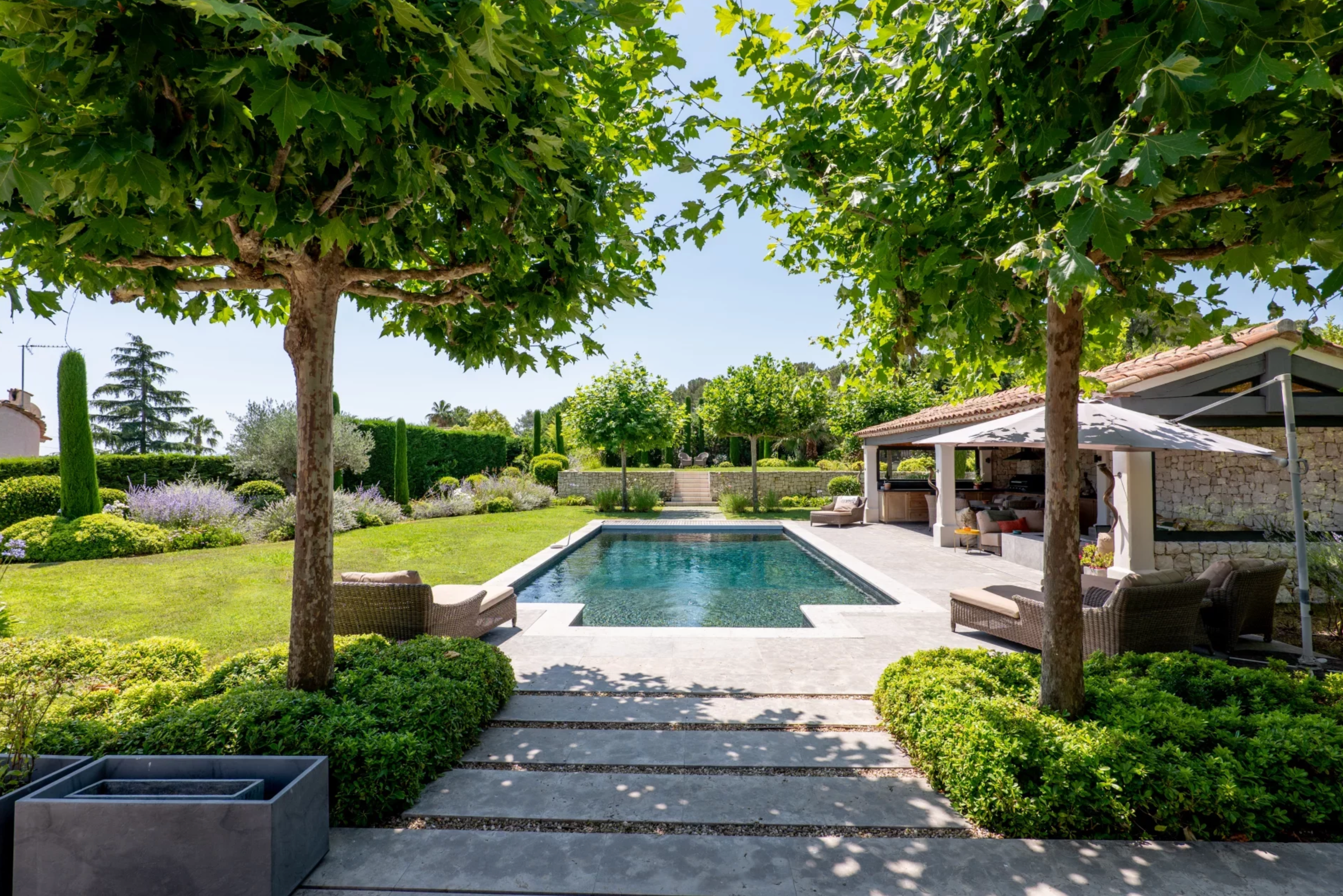  Mougins near Cannes, villa with pool, guest house and cinema room - 物件實景