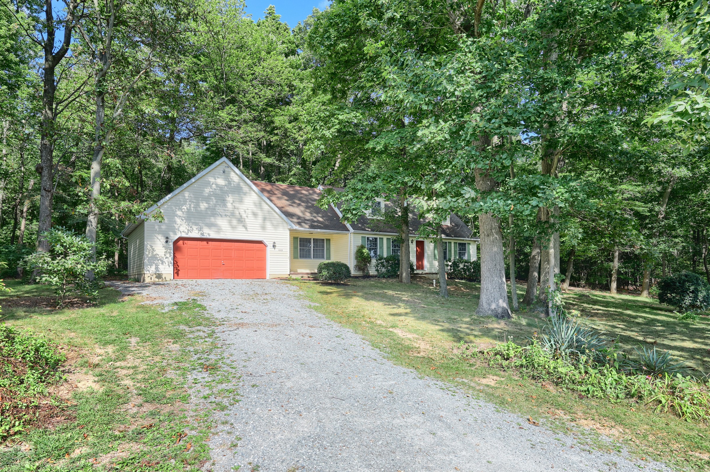 Felton, Pennsylvania, 17322, United States, 4 Bedrooms Bedrooms, ,2 BathroomsBathrooms,Residential,For Sale,1977692