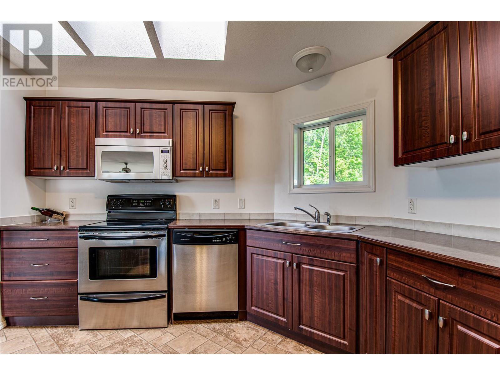 GRINDROD, British Columbia, V0E 1Y0, CA, 4 Bedrooms Bedrooms, ,2 BathroomsBathrooms,Residential,For Sale,1839130