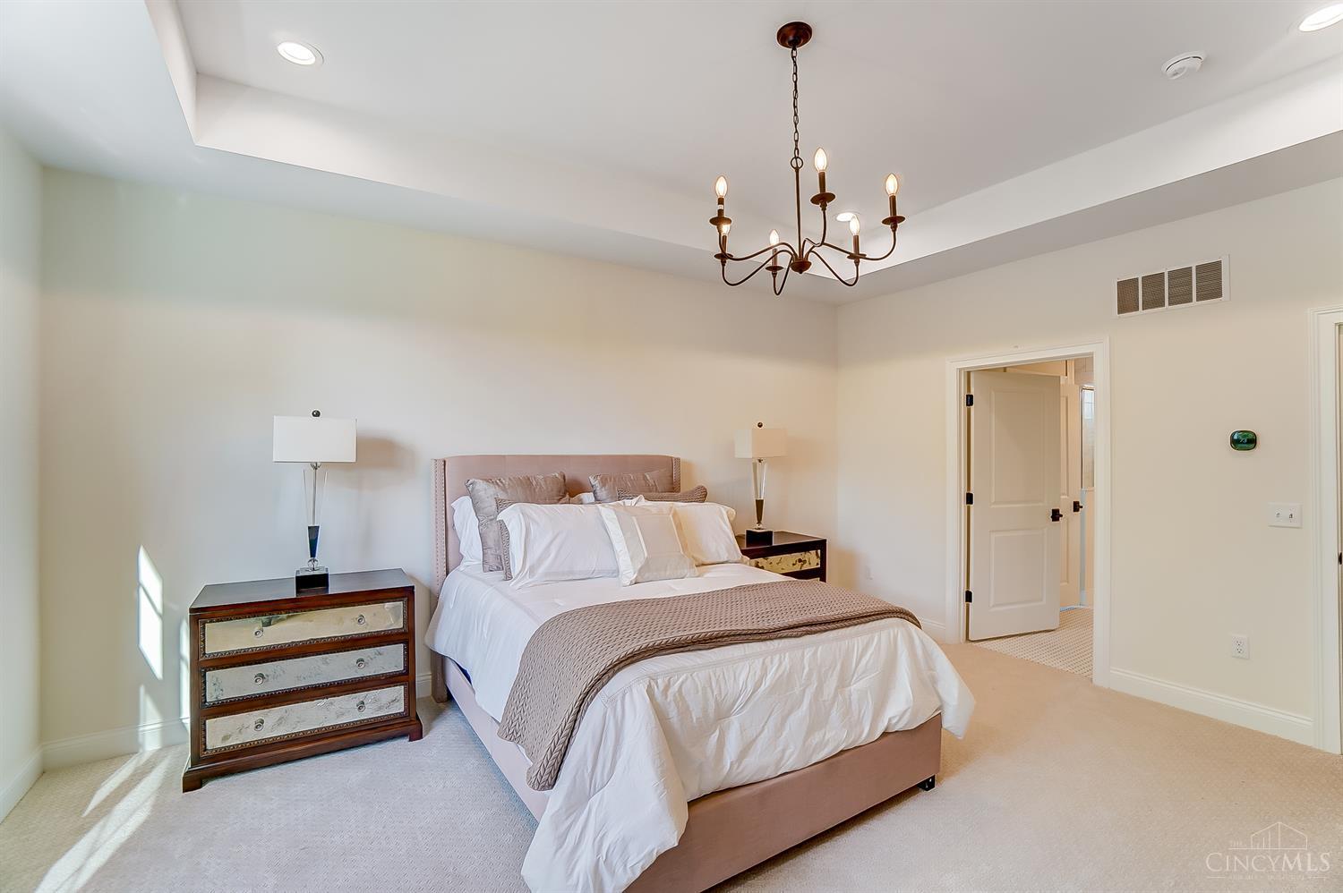 Madeira, Ohio, 45243, United States, 3 Bedrooms Bedrooms, ,3 BathroomsBathrooms,Residential,For Sale,2001703