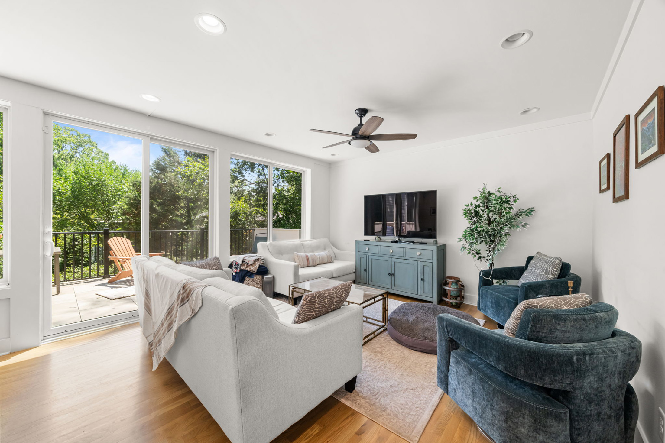  Stunning and Versatile Residence in One of Atlanta