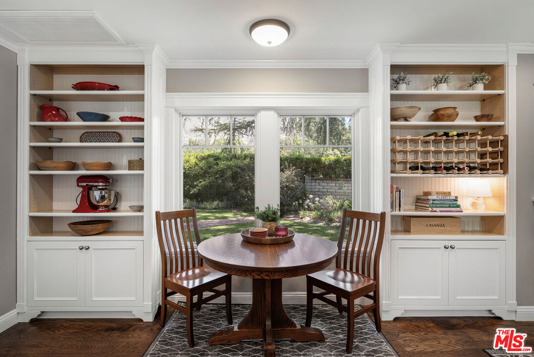 Altadena, California, 91001, United States, 4 Bedrooms Bedrooms, ,4 BathroomsBathrooms,Residential,For Sale,1992160