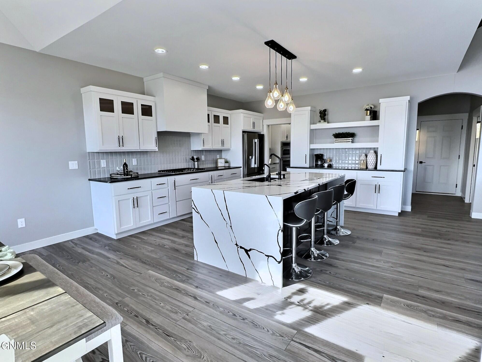 Bismarck, North Dakota, 58503, United States, 3 Bedrooms Bedrooms, ,4 BathroomsBathrooms,Residential,For Sale,2027923