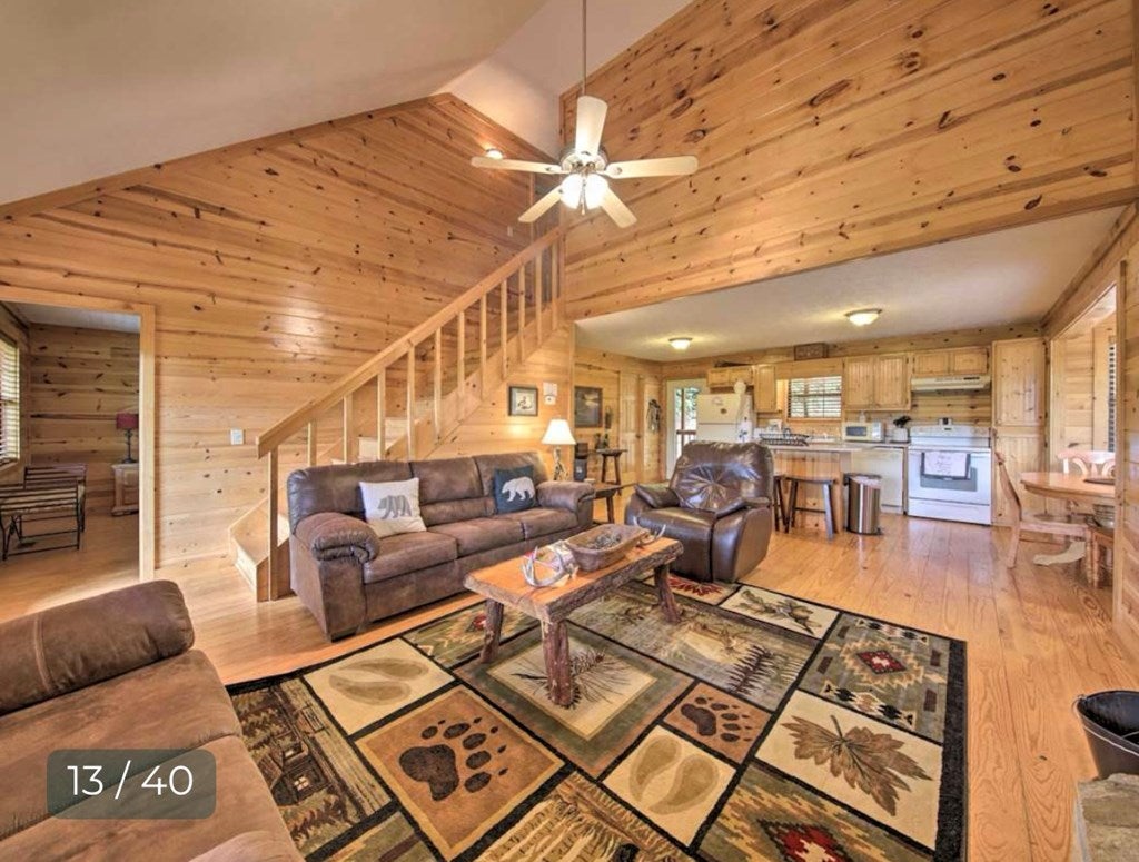 Young Harris, Georgia, 30582, United States, 3 Bedrooms Bedrooms, ,2 BathroomsBathrooms,Residential,For Sale,1863347