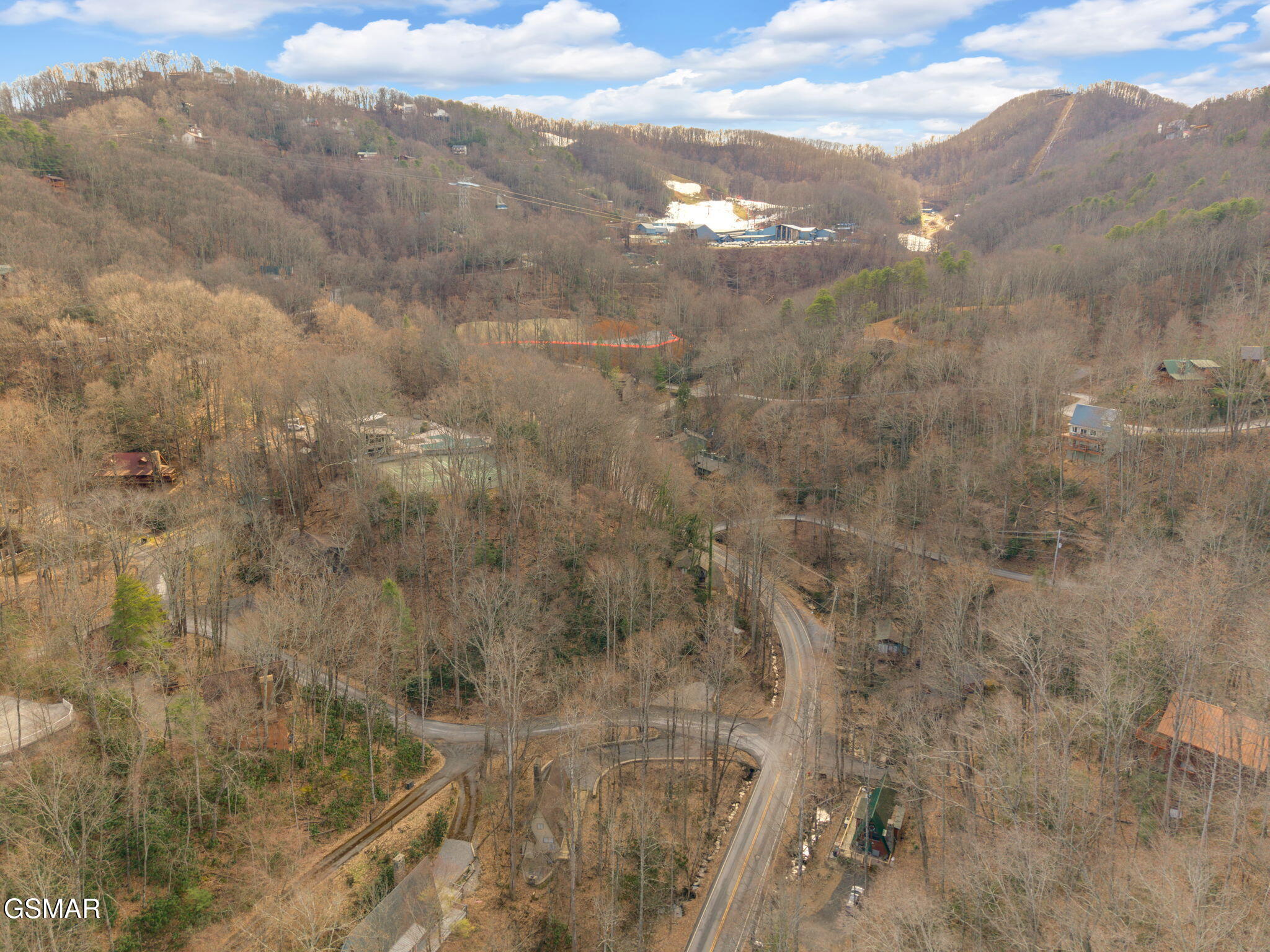 Gatlinburg, Tennessee, 37738, United States, 2 Bedrooms Bedrooms, ,2 BathroomsBathrooms,Residential,For Sale,1979634