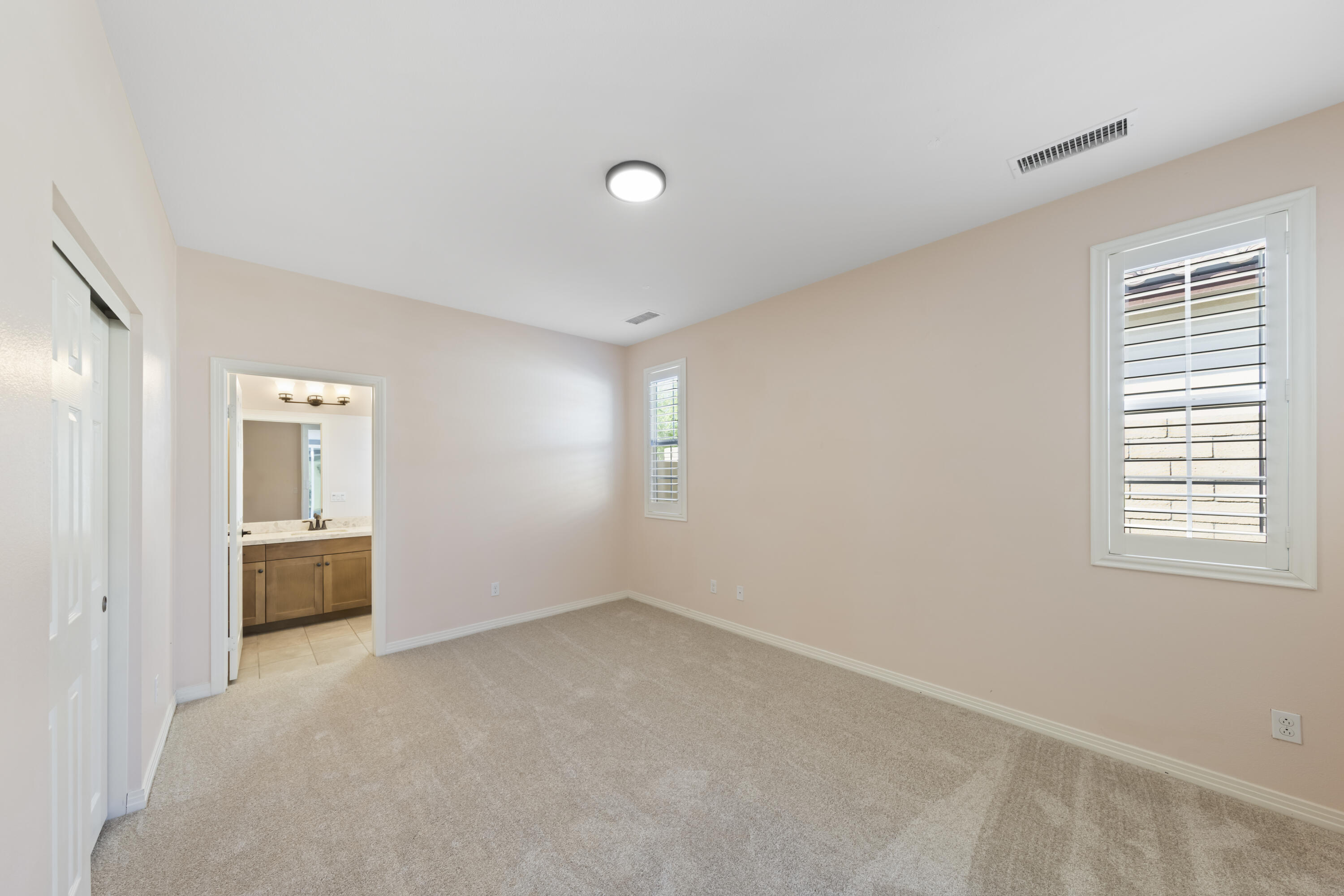 Palm Desert, California, 92211, United States, 3 Bedrooms Bedrooms, ,4 BathroomsBathrooms,Residential,For Sale,1949853