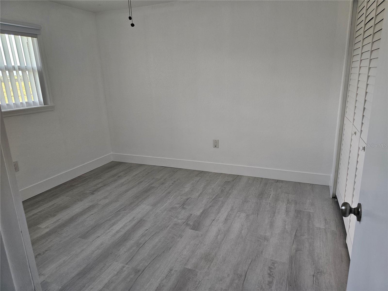 Largo, Florida, 33773, United States, 3 Bedrooms Bedrooms, ,2 BathroomsBathrooms,Residential,For Sale,1870302