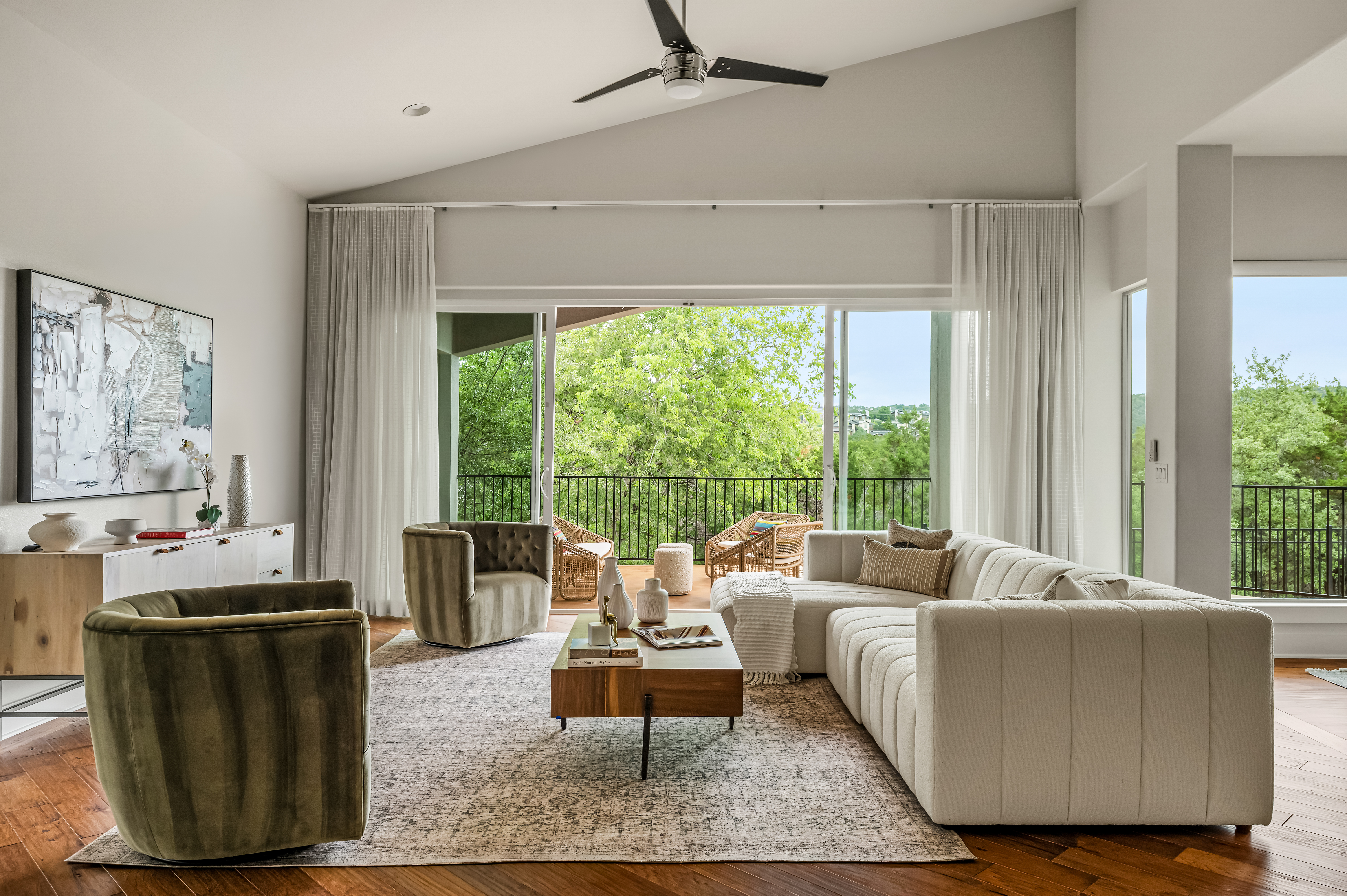  Peaceful Canyon Living With The Convenience Of Town Close By - 物件實景