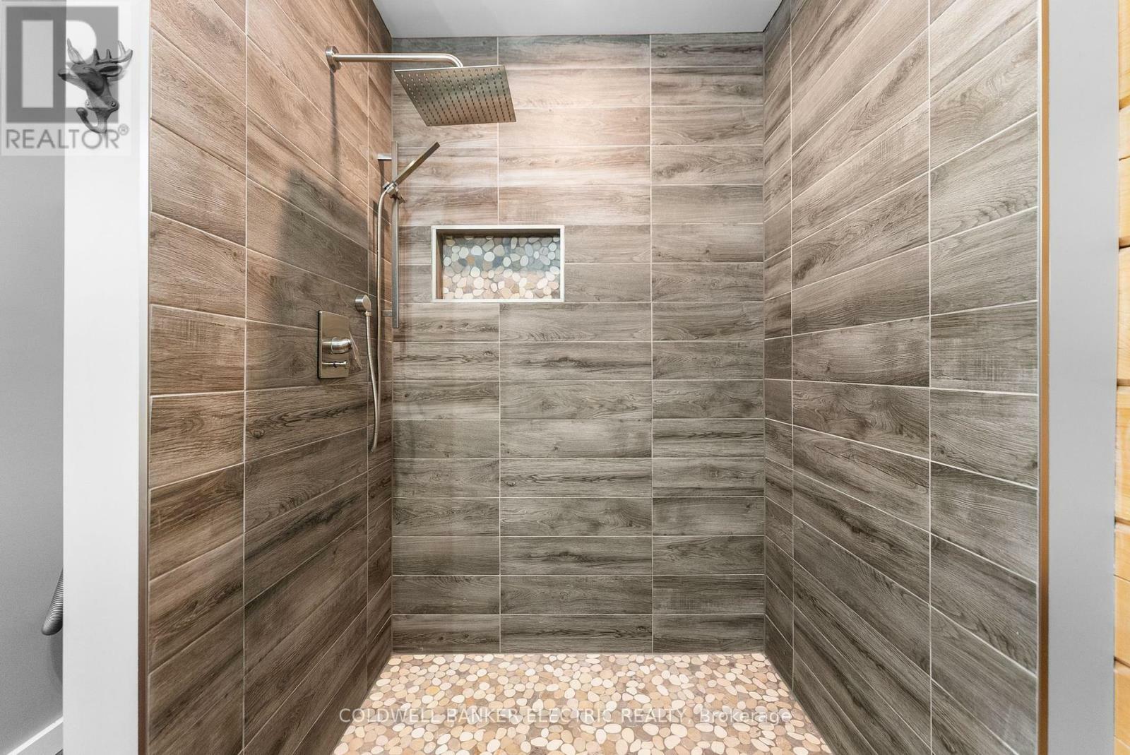 HIGHLANDS EAST (CARDIFF WARD), Ontario, K0L 1C0, CA, 3 Bedrooms Bedrooms, ,1 BathroomBathrooms,Residential,For Sale,1826911