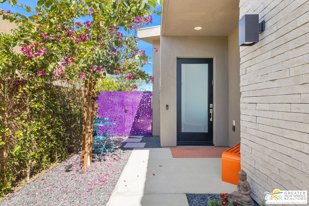 Palm Springs, California, 92262, United States, 3 Bedrooms Bedrooms, ,3 BathroomsBathrooms,Residential,For Sale,1903591