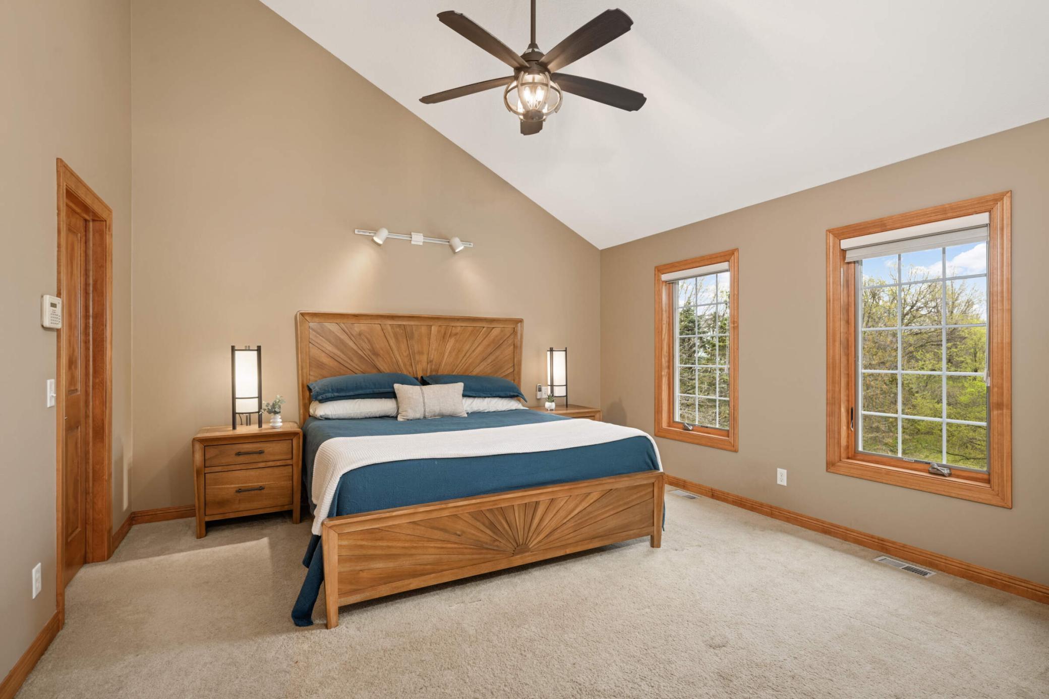 Woodbury, Minnesota, 55129, United States, 5 Bedrooms Bedrooms, ,5 BathroomsBathrooms,Residential,For Sale,1989522