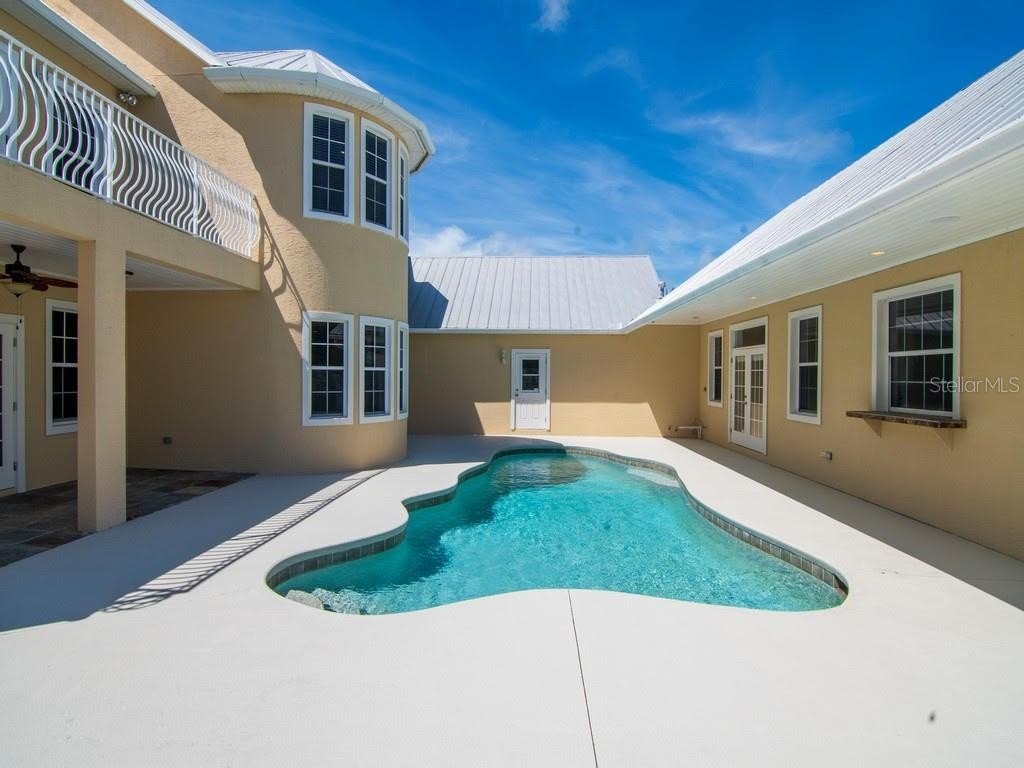 VERO BEACH, Florida, 32967, United States, 5 Bedrooms Bedrooms, ,5 BathroomsBathrooms,Residential,For Sale,1981138