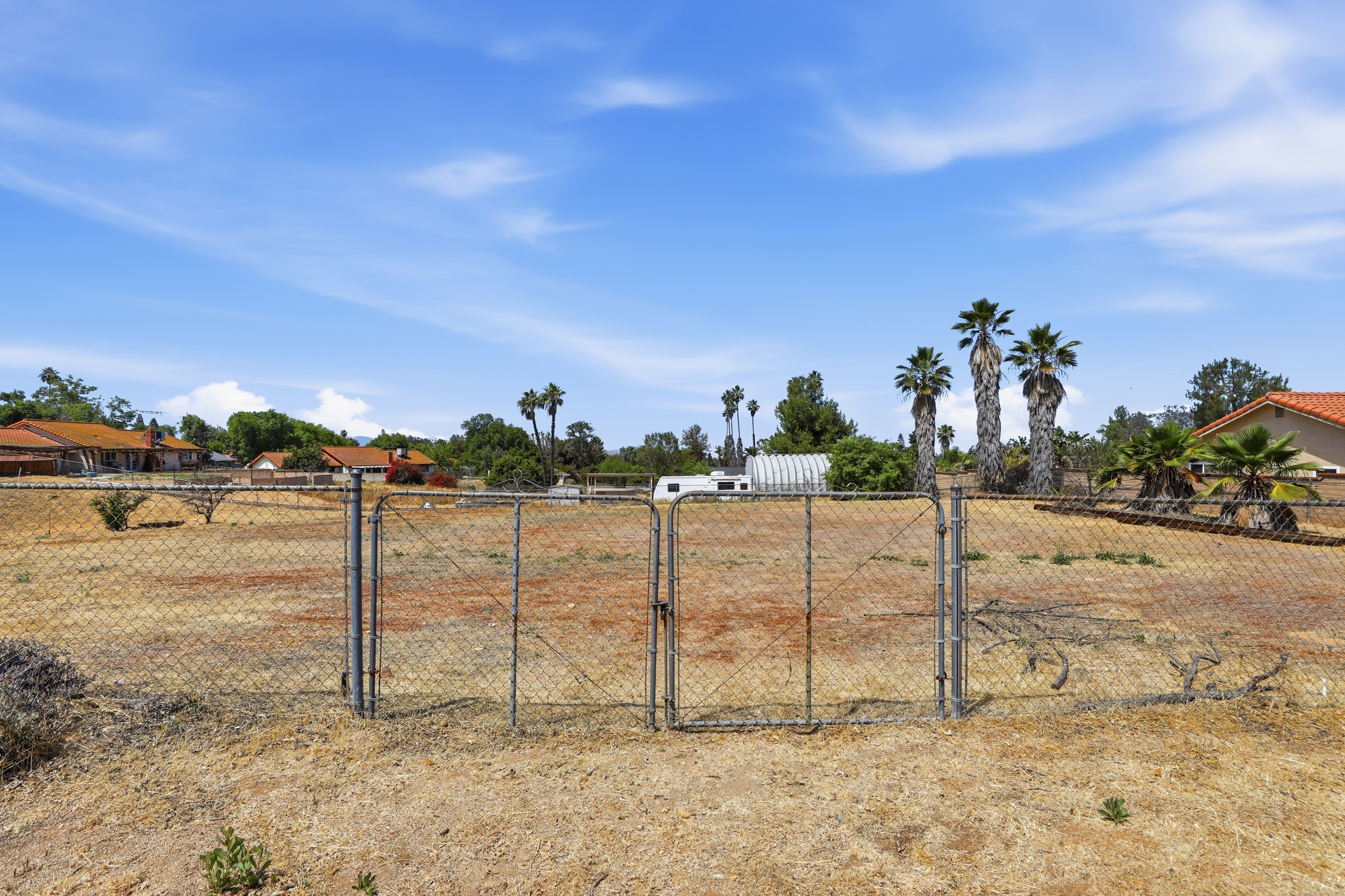  17652 Calle Del Corral, Riverside, CA 92504 - 物件實景