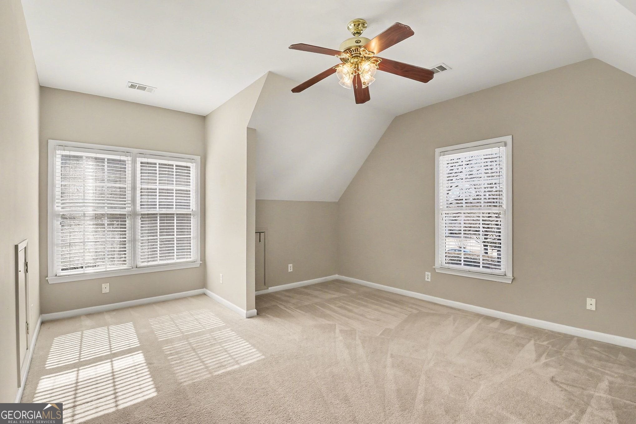 Marietta, Georgia, 30067, United States, 5 Bedrooms Bedrooms, ,3 BathroomsBathrooms,Residential,For Sale,2013390