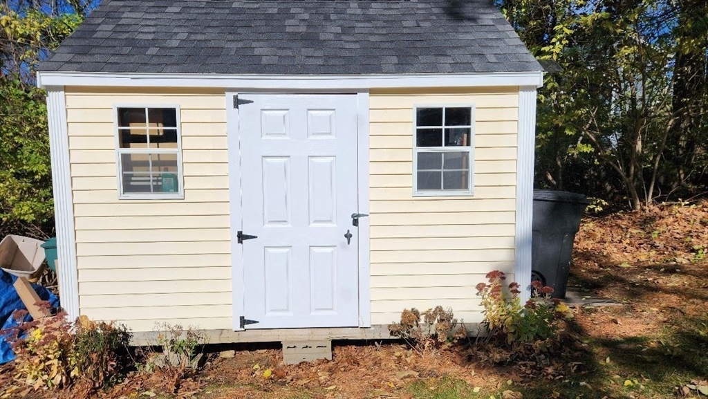 Westford, Massachusetts, 01886, United States, 4 Bedrooms Bedrooms, ,4 BathroomsBathrooms,Residential,For Sale,1987953