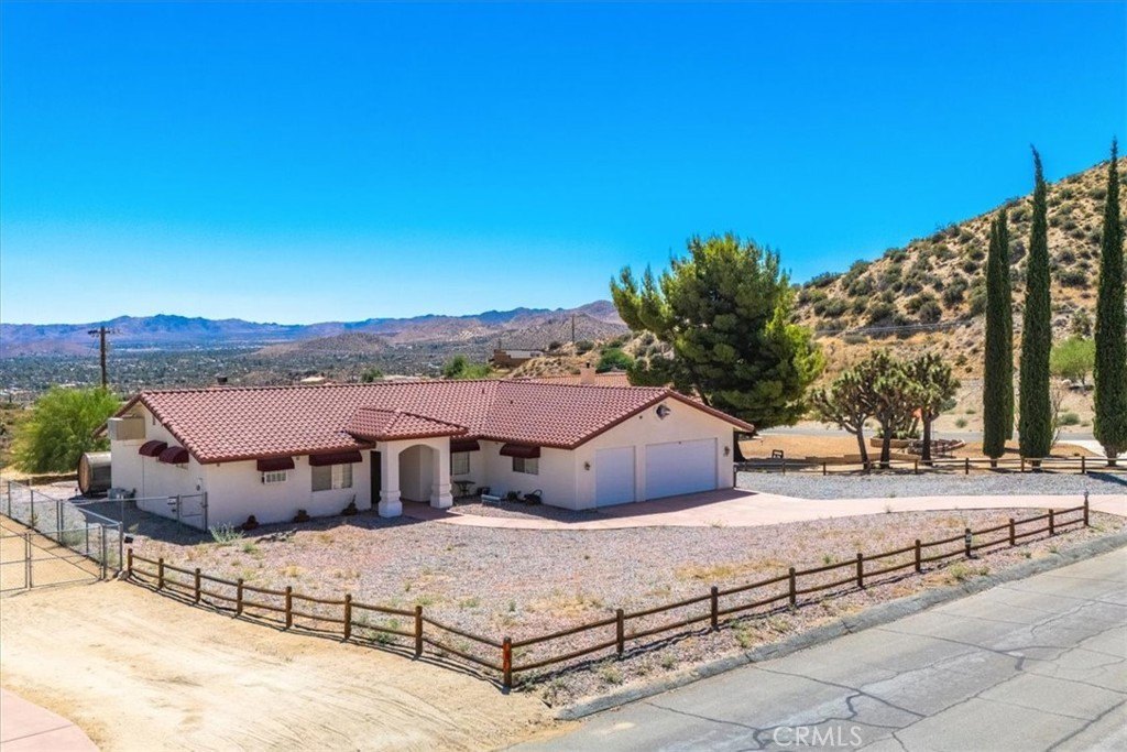 7495 Canyon Drive, Yucca Valley, California, 92284, United States, 3 Bedrooms Bedrooms, ,2 BathroomsBathrooms,Residential,For Sale,7495 Canyon Drive,1621046