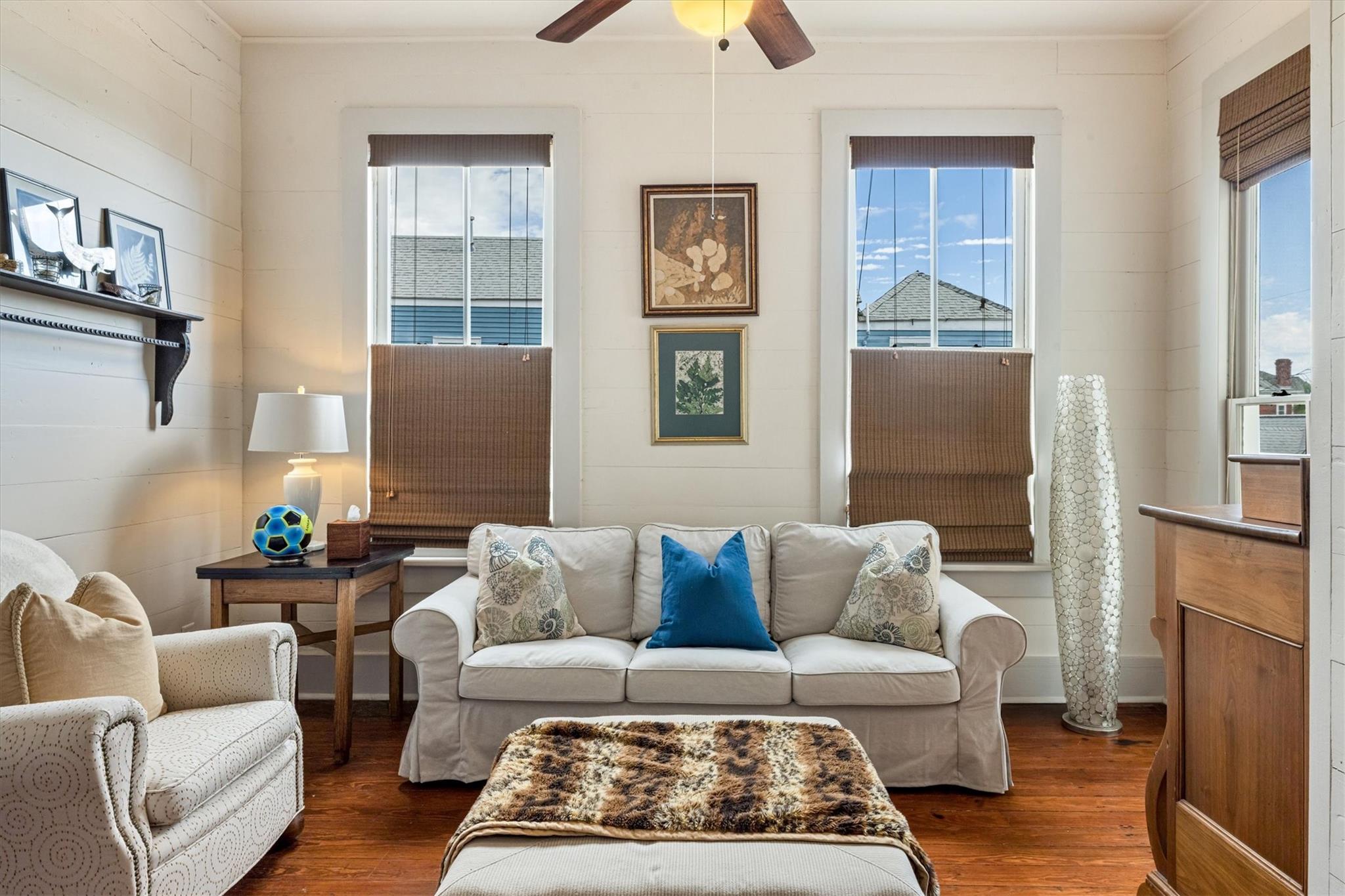 Galveston, Texas, 77550, United States, 3 Bedrooms Bedrooms, ,3 BathroomsBathrooms,Residential,For Sale,1986296