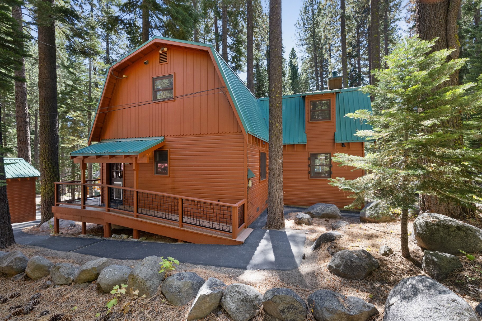  Rare Donner Tract home with private beach and pier access. - 物件實景
