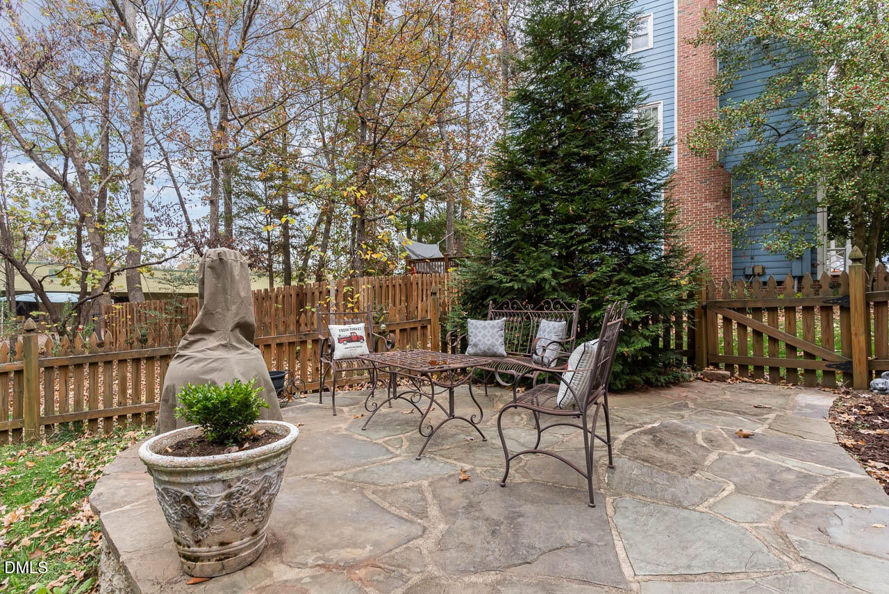 Cary, North Carolina, 27513, United States, 4 Bedrooms Bedrooms, ,3 BathroomsBathrooms,Residential,For Sale,1991619