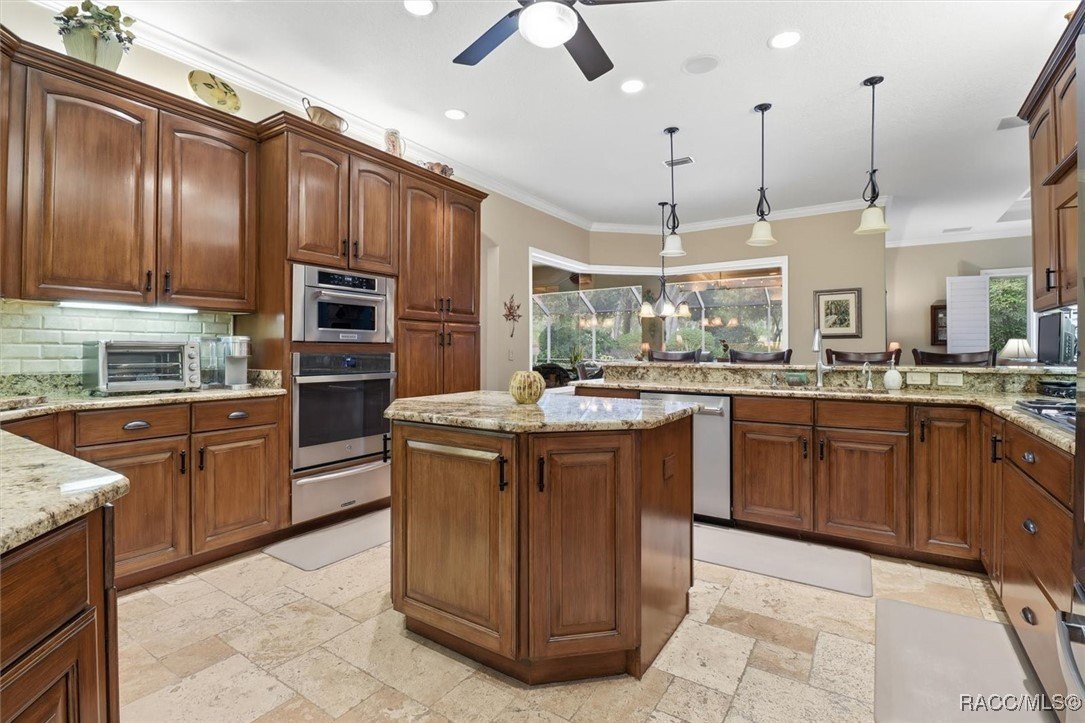 Lecanto, Florida, 34461, United States, 3 Bedrooms Bedrooms, ,4 BathroomsBathrooms,Residential,For Sale,2005671