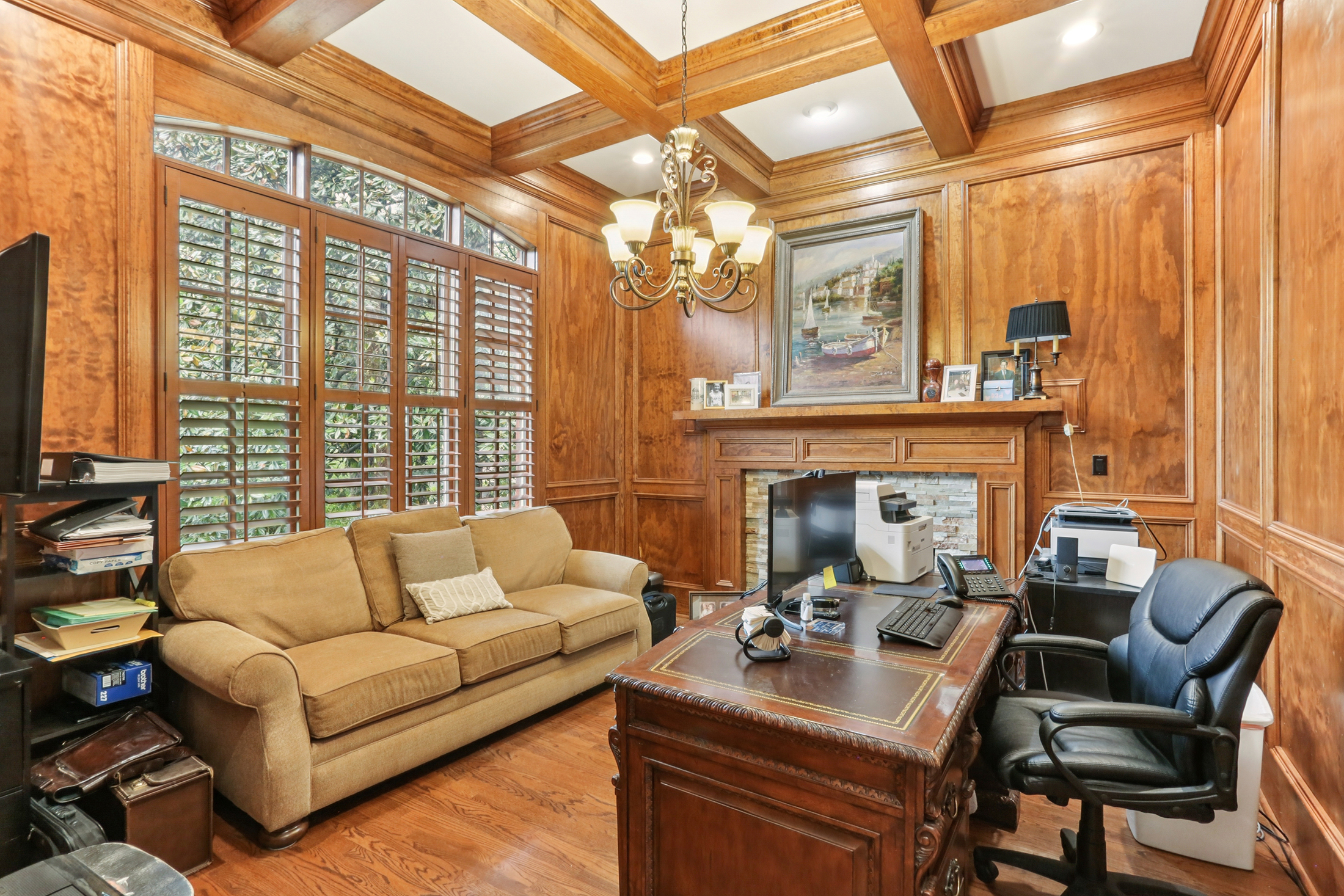  Stunning Brick Traditional in Sought-after Pine Hills - 物件實景