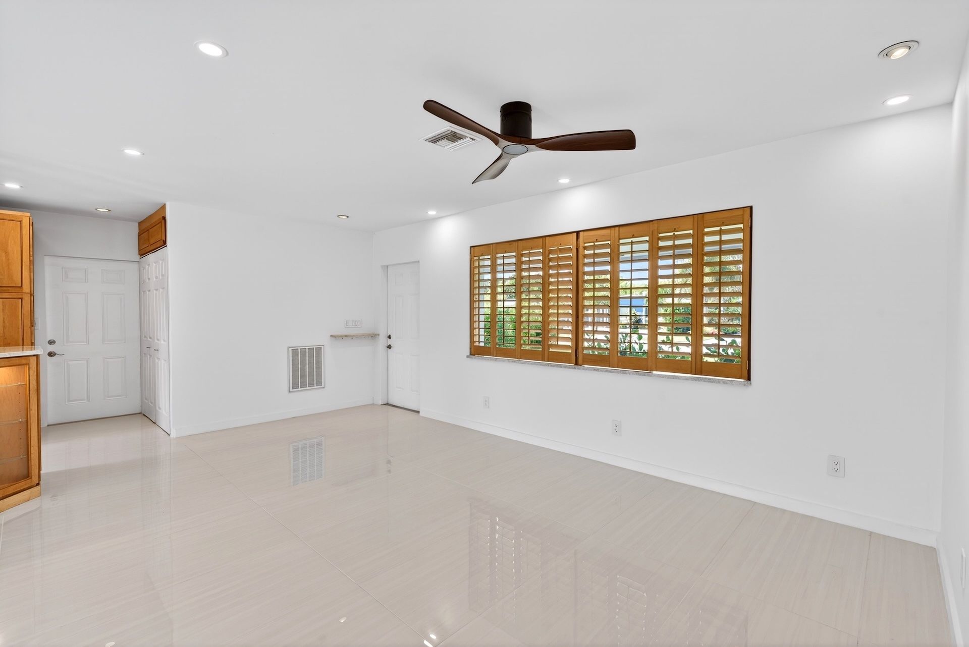  648 NW 30th Court, Wilton Manors, FL, 33311 - 物件實景