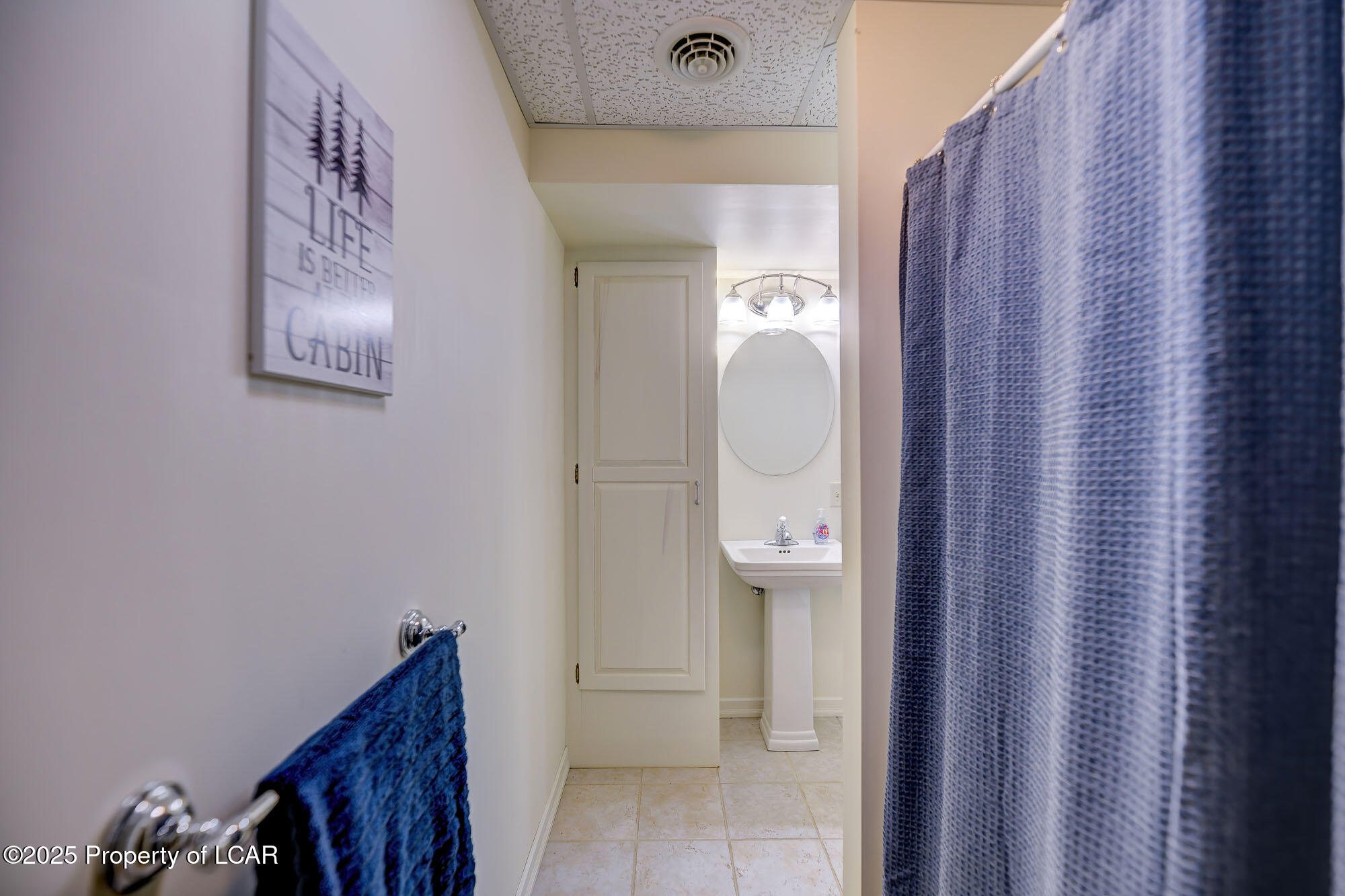 Nescopeck, Pennsylvania, 18635, United States, 3 Bedrooms Bedrooms, ,2 BathroomsBathrooms,Residential,For Sale,1848603