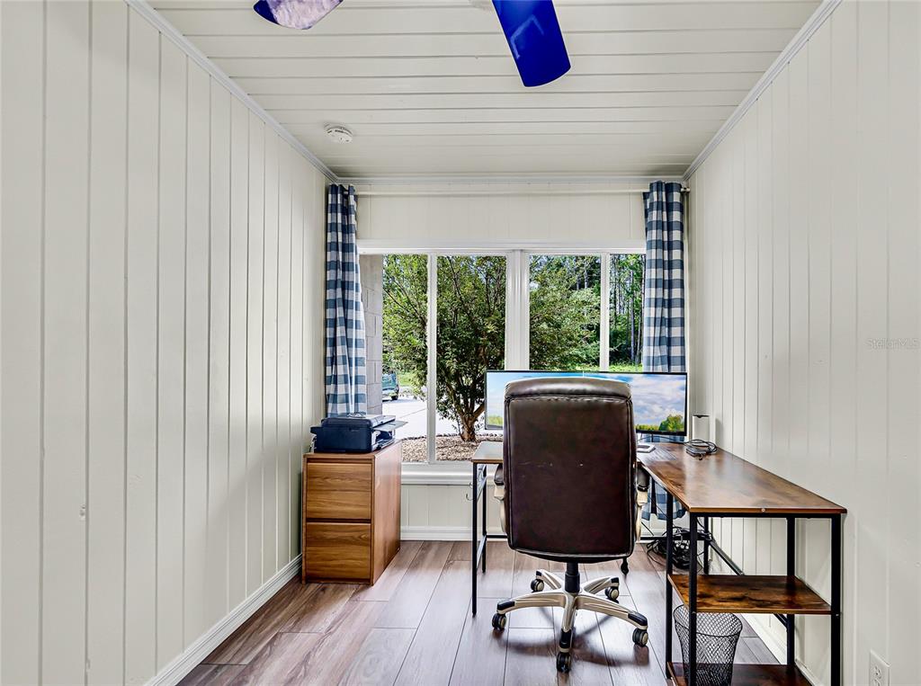 Geneva, Florida, 32732, United States, 3 Bedrooms Bedrooms, ,2 BathroomsBathrooms,Residential,For Sale,1897642