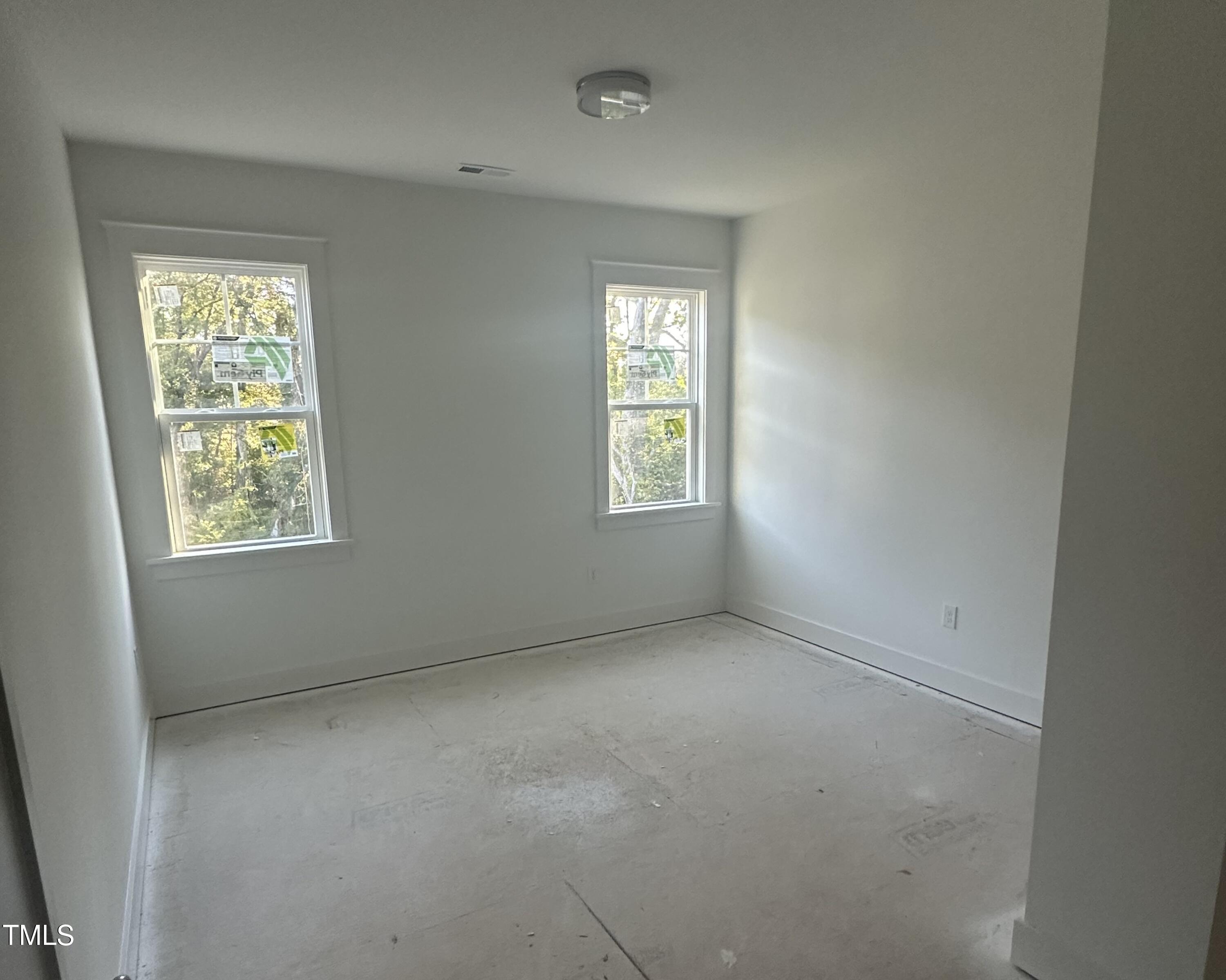 Raleigh, North Carolina, 27612, United States, 5 Bedrooms Bedrooms, ,4 BathroomsBathrooms,Residential,For Sale,1837453
