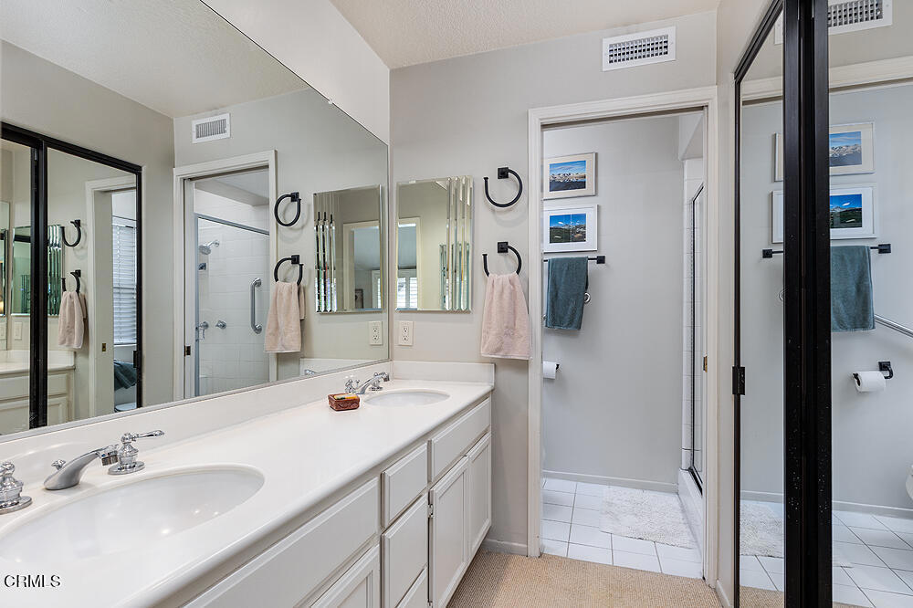 Pasadena, California, 91106, United States, 2 Bedrooms Bedrooms, ,3 BathroomsBathrooms,Residential,For Sale,1934592