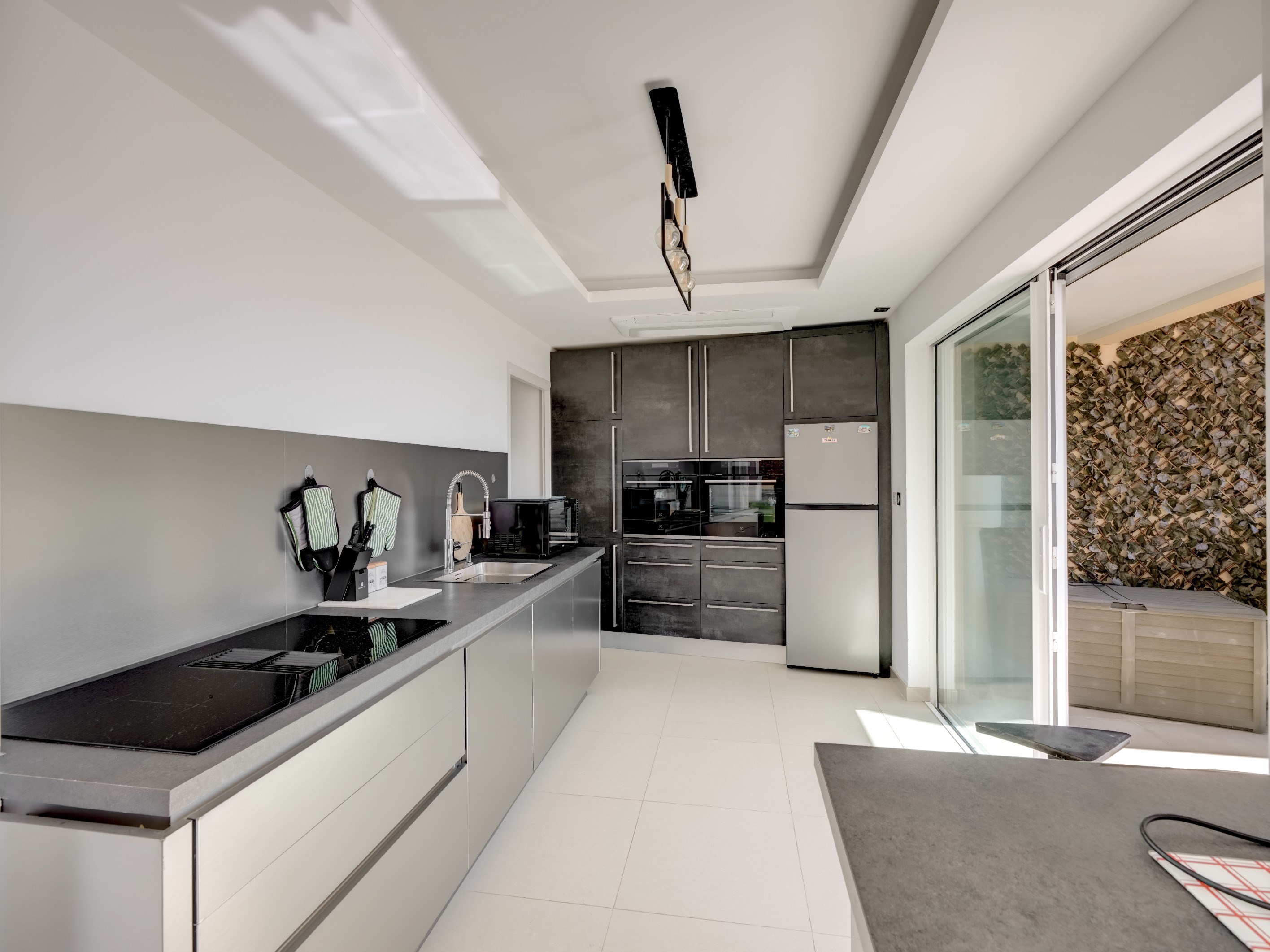  Cannes Forville top floor apartment with 40 sqm terrace panoramic sea views nea… - 物件實景