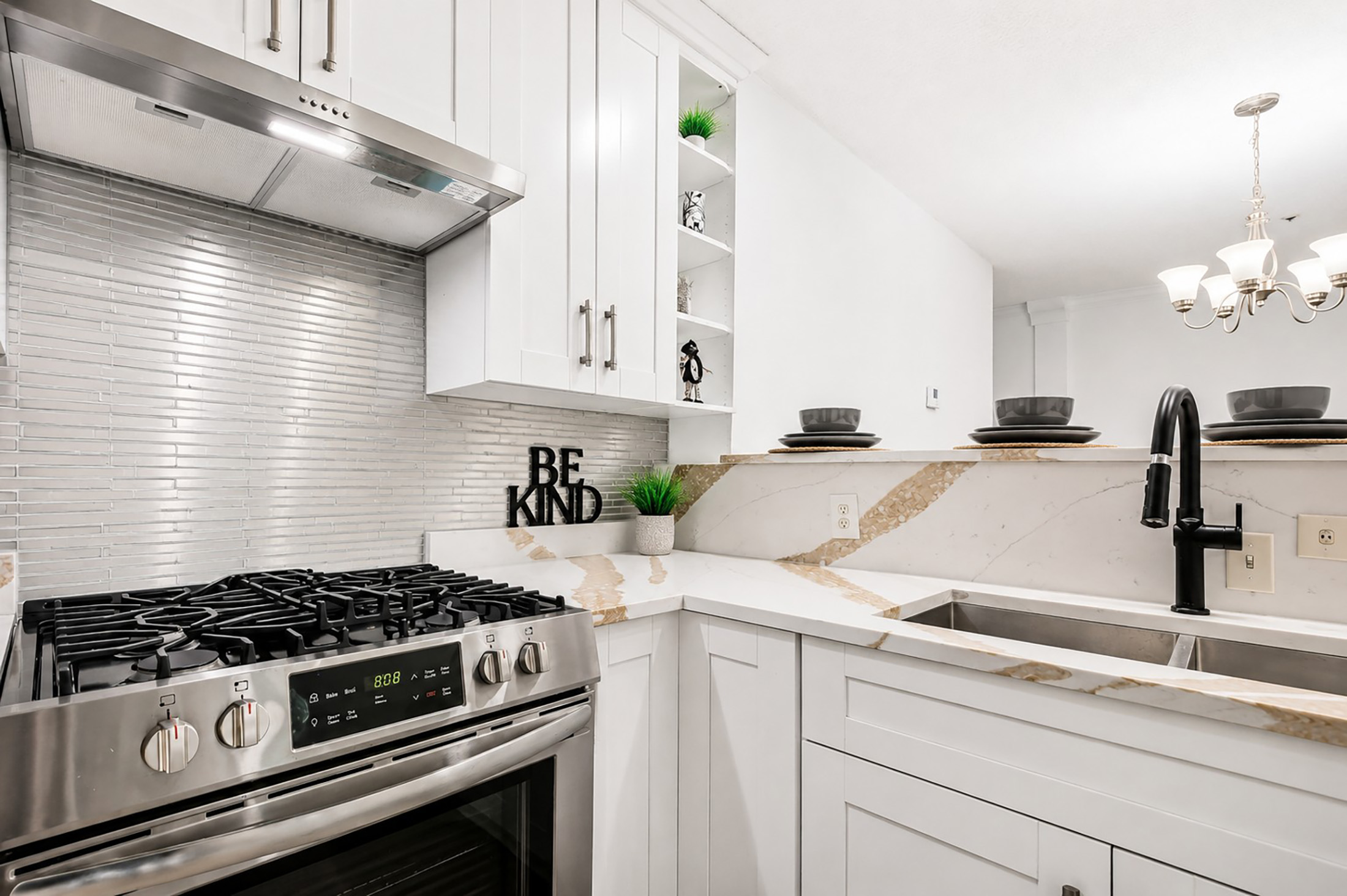  Beautifully Renovated Condo in an Unbeatable North Decatur Location - 物件實景