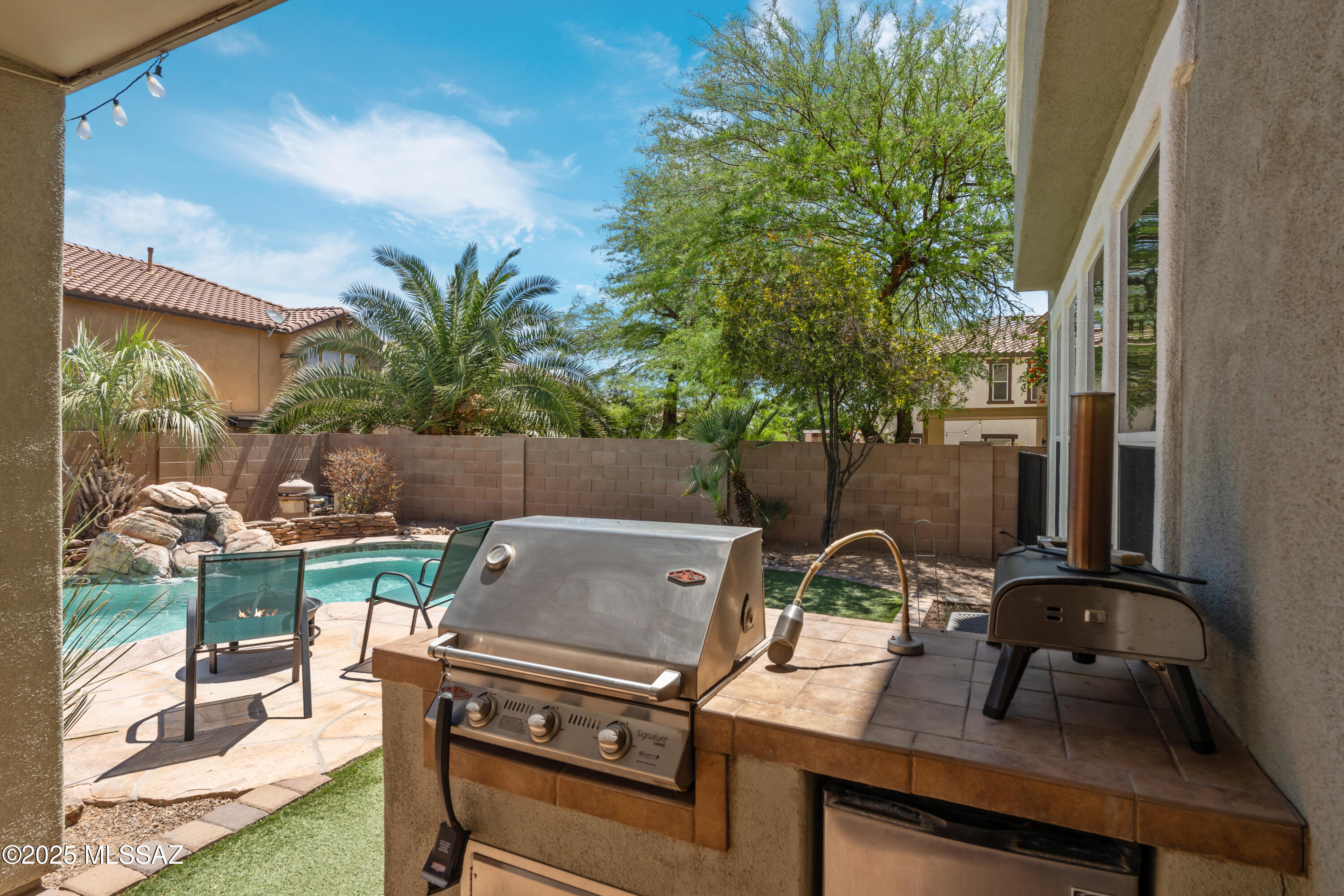 Sahuarita, Arizona, 85629, United States, 4 Bedrooms Bedrooms, ,3 BathroomsBathrooms,Residential,For Sale,1827979