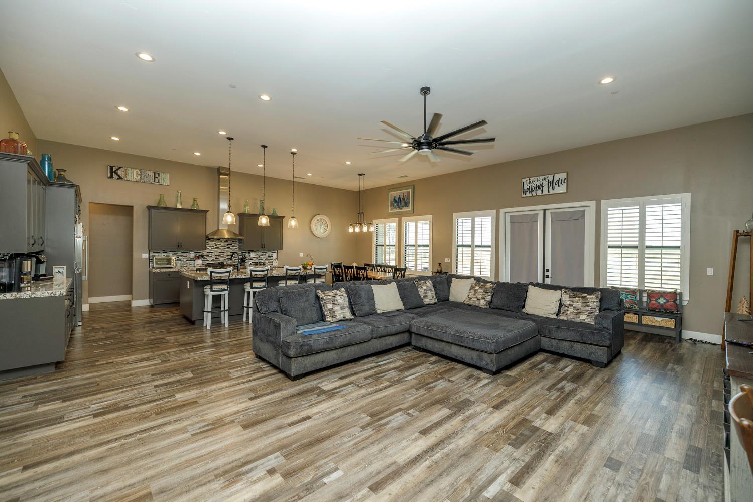 Hilmar, California, 95324, United States, 4 Bedrooms Bedrooms, ,4 BathroomsBathrooms,Residential,For Sale,2005608