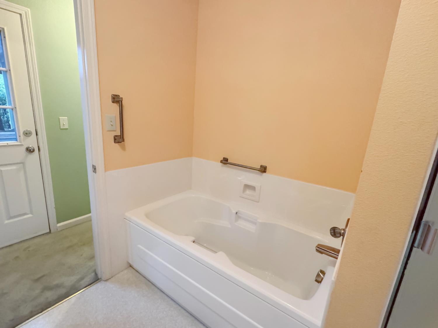 Auburn, California, 95603, United States, 4 Bedrooms Bedrooms, ,3 BathroomsBathrooms,Residential,For Sale,1988591