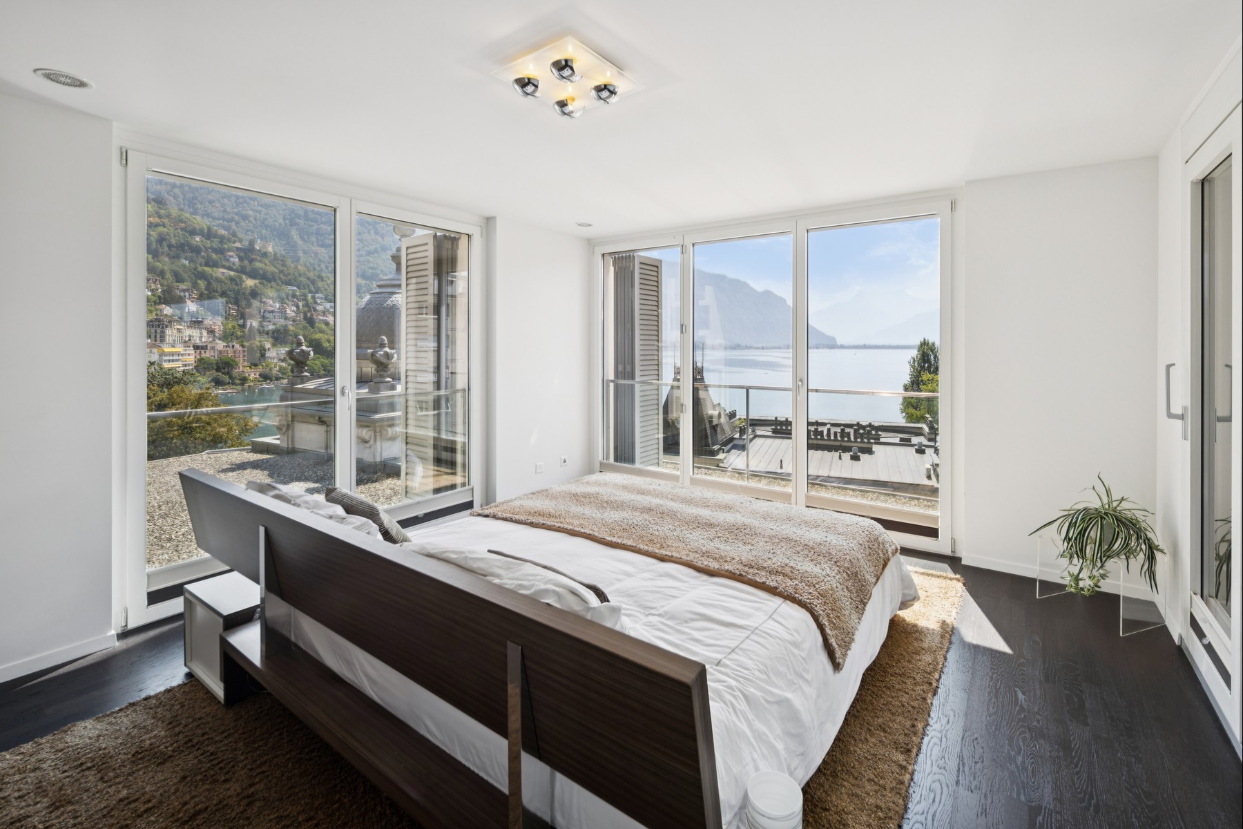  Exceptional apartment with a panoramic view of the lake - 物件實景